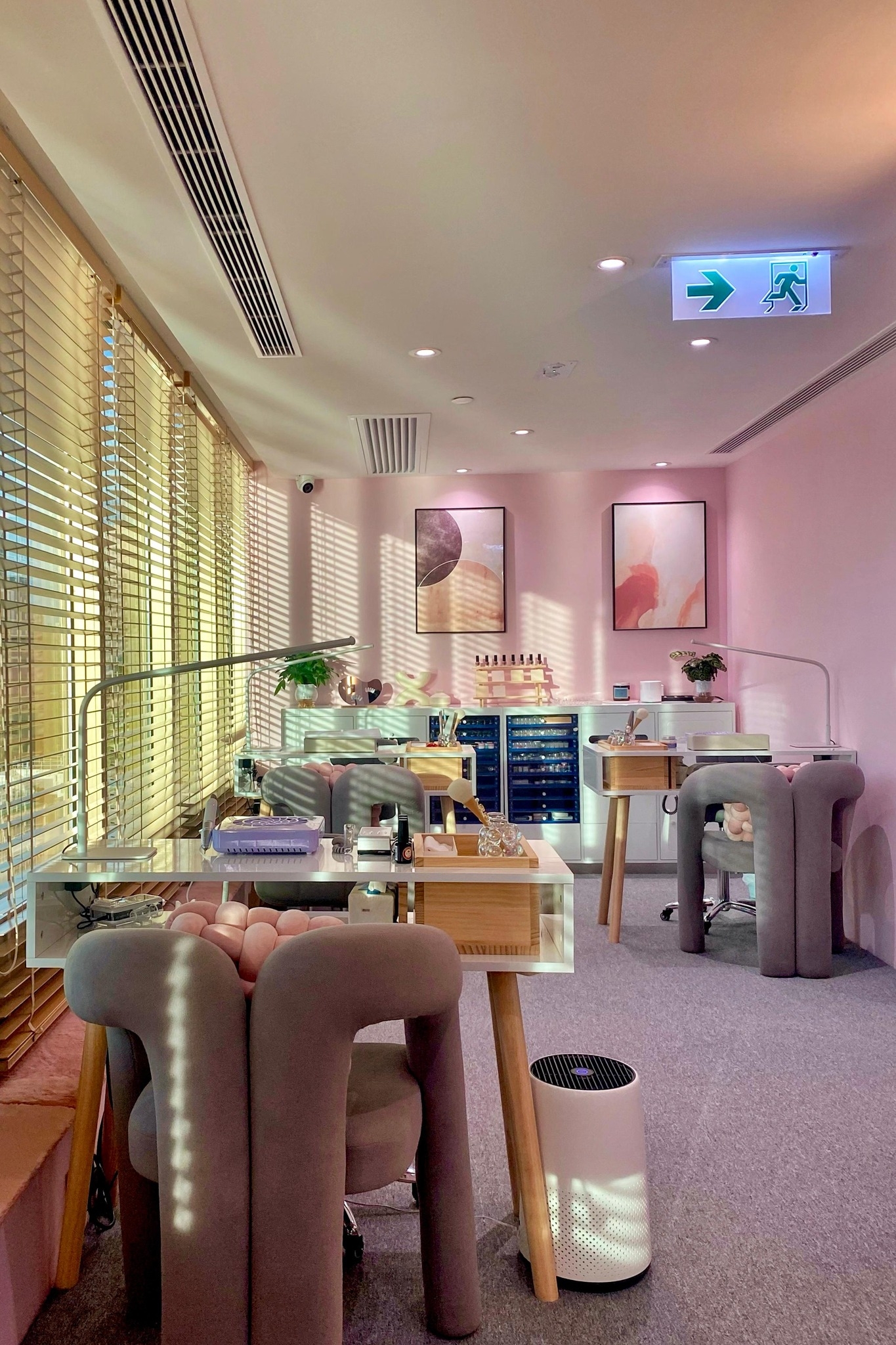 Acme Beauty And Nails I Tsim Sha Tsui I Healing Pink Beauty Nail Shop