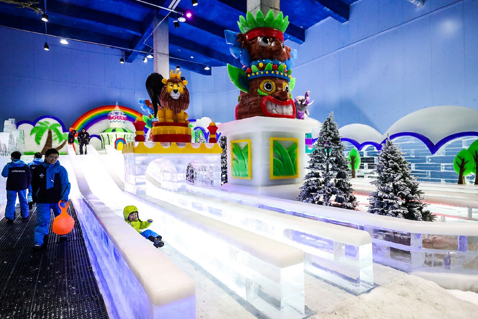 [SALE] Guangzhou Sunac Snow Park Ticket: A Winter Wonderland All Year ...