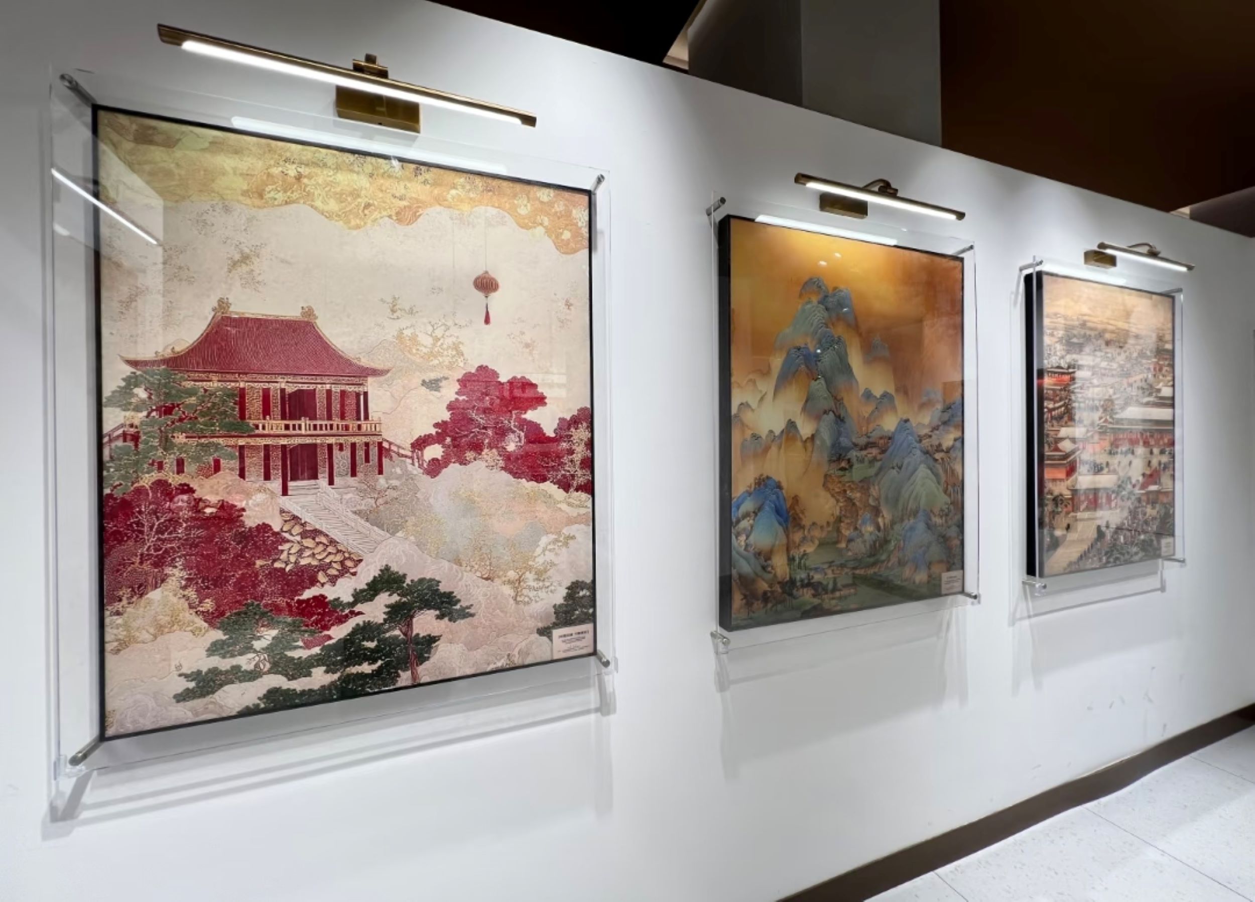 以巧克力復刻中式山水建築畫，色彩濃郁，還原傳統書畫的意境與細節