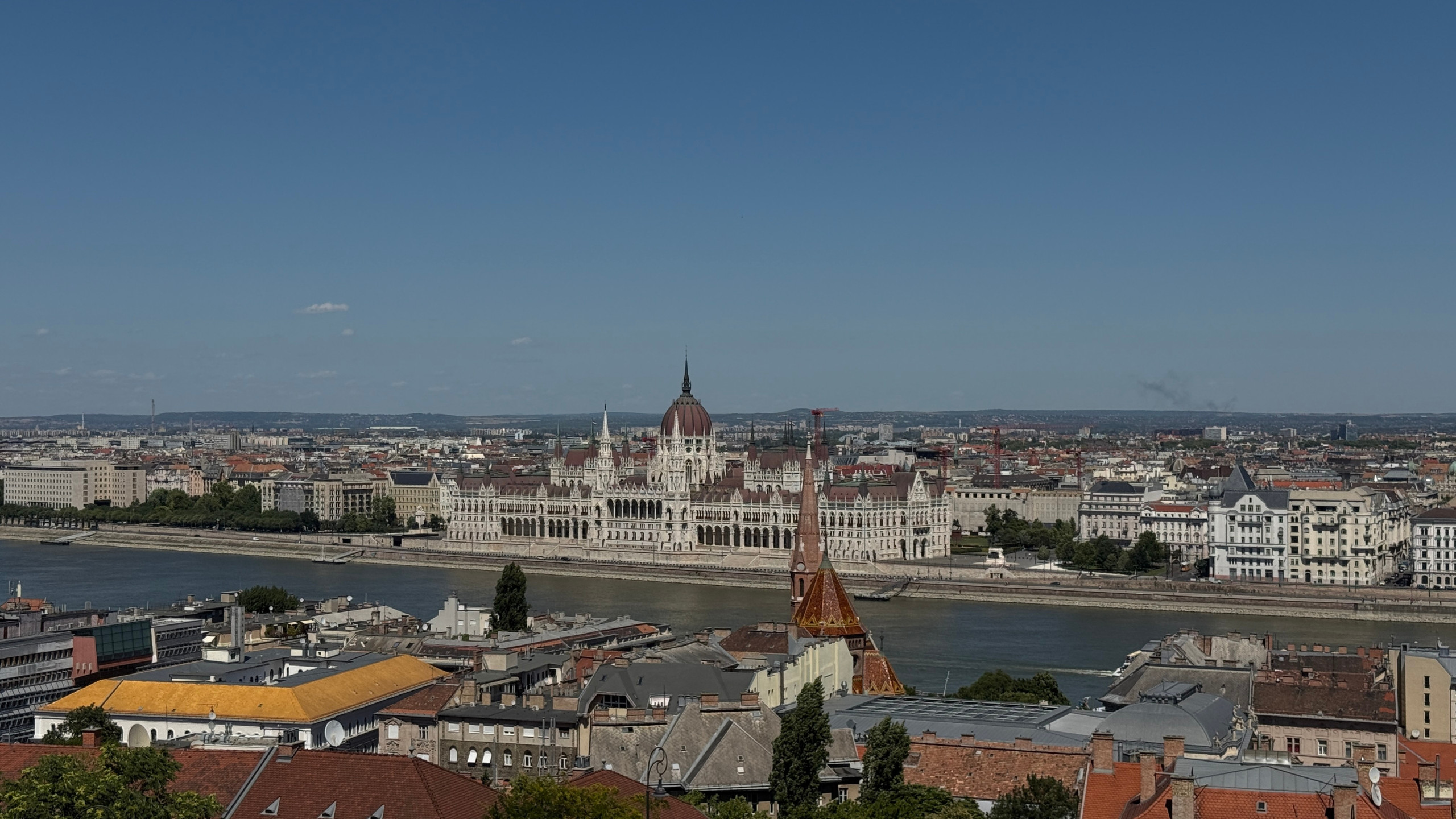 Vienna: Budapest & Bratislava Full-Day Small Group Tour