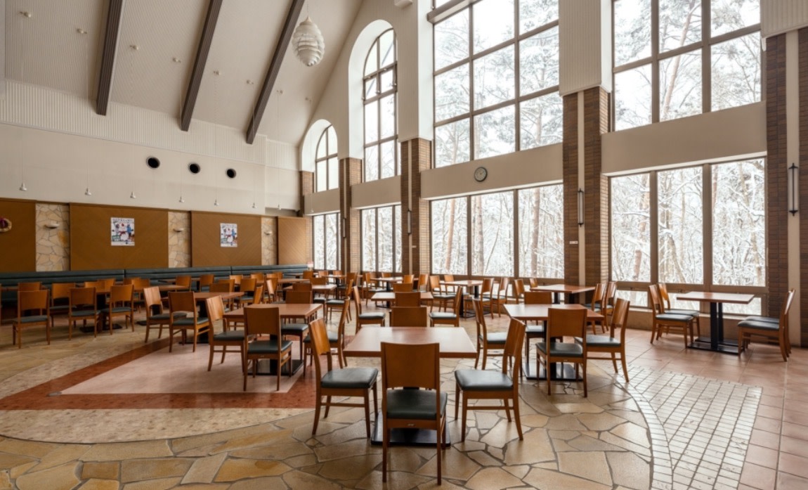 ` 標籤內。
<translation>
午後的溫泉餐廳,有很多美味的料理和下午茶。 ` 標籤內。
<translation>
午後的溫泉餐廳,有很多美味的料理和下午茶。