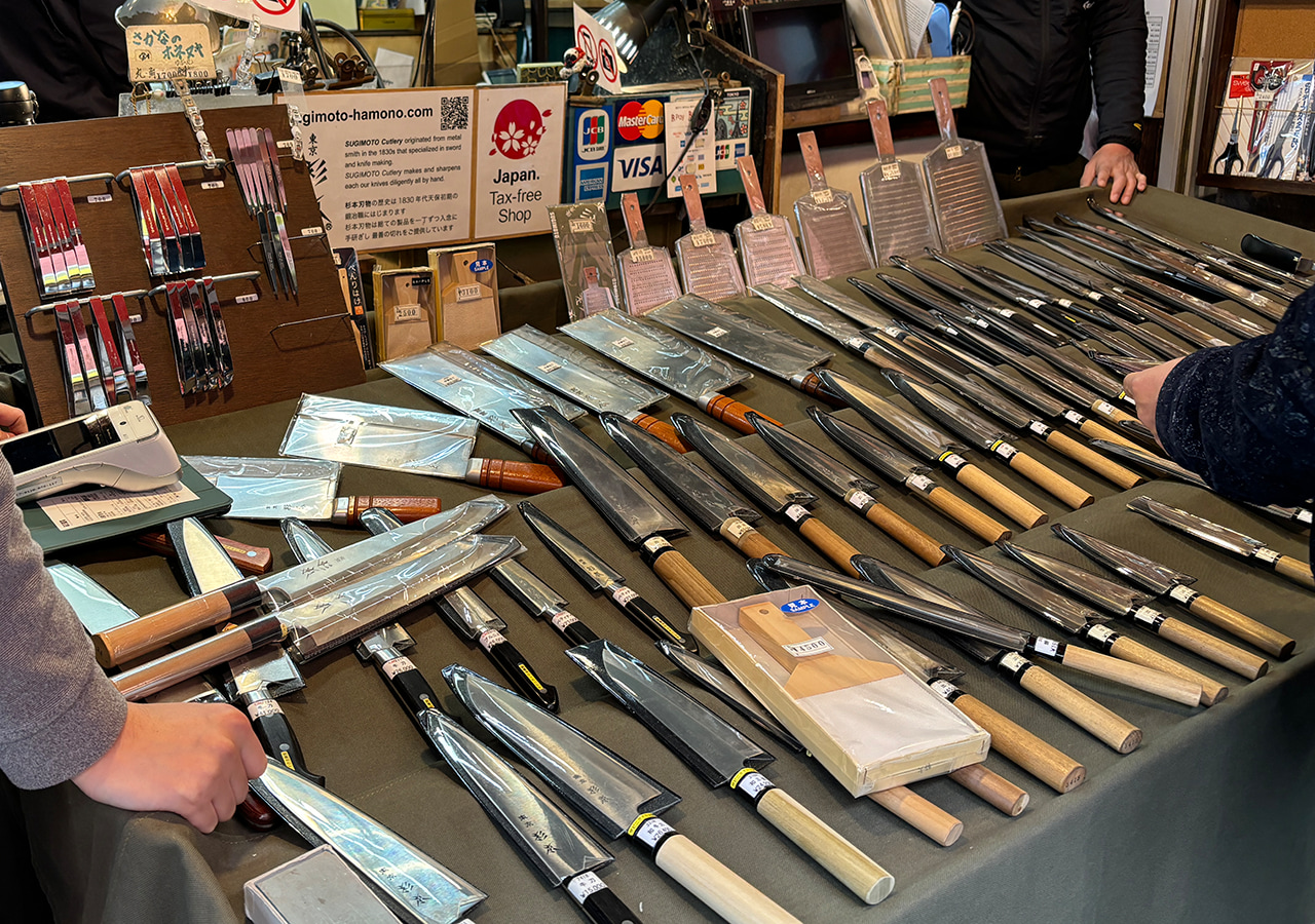Tokyo Tsukiji Fish Market Food and Culture Walking Tour