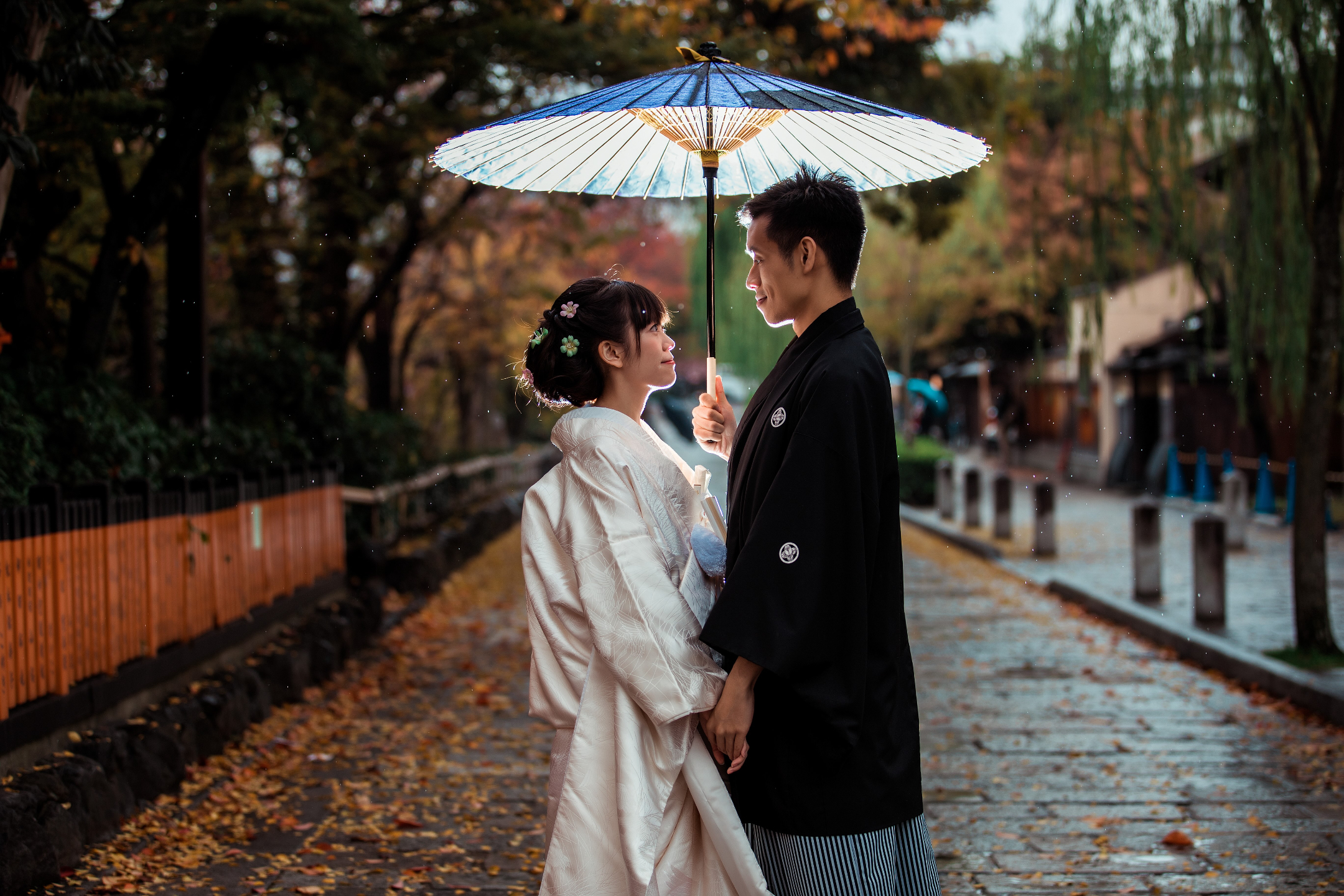 祇園和東山:歷史街區,擁有保存完好的町屋建築、石板街道、寶塔和寺廟。最適合拍攝傳統和服寫真。由於當地限制,僅允許在上午10:00之前拍照 祇園和東山:歷史街區,擁有保存完好的町屋建築、石板街道、寶塔和寺廟。最適合拍攝傳統和服寫真。由於當地限制,僅允許在上午10:00之前拍照