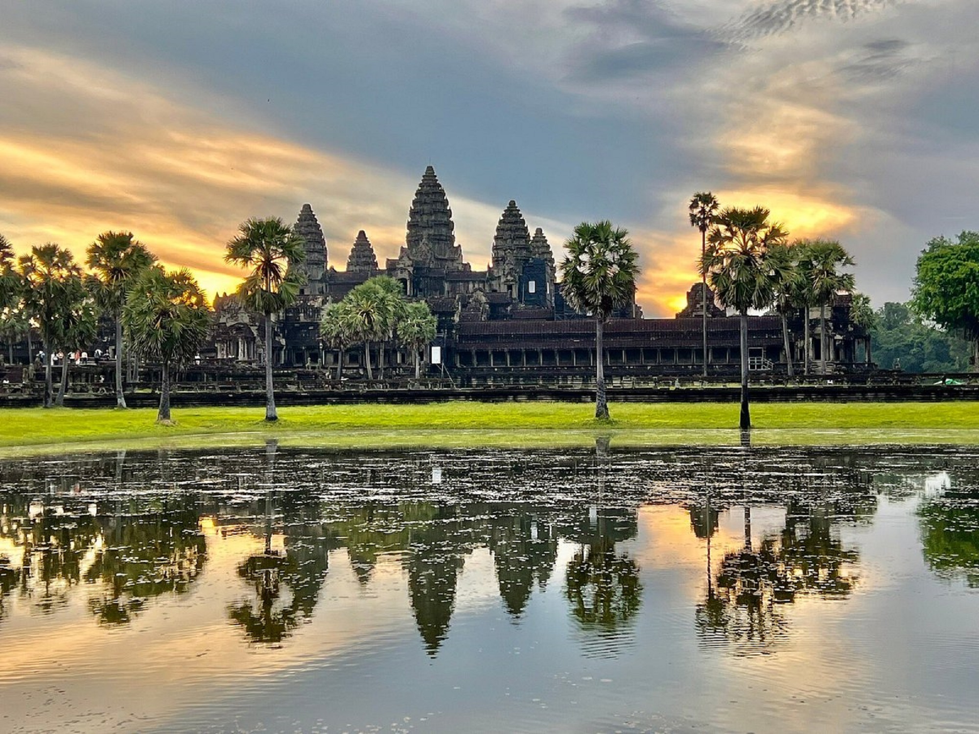 Angkor Wat Small Tour With Private Transportation