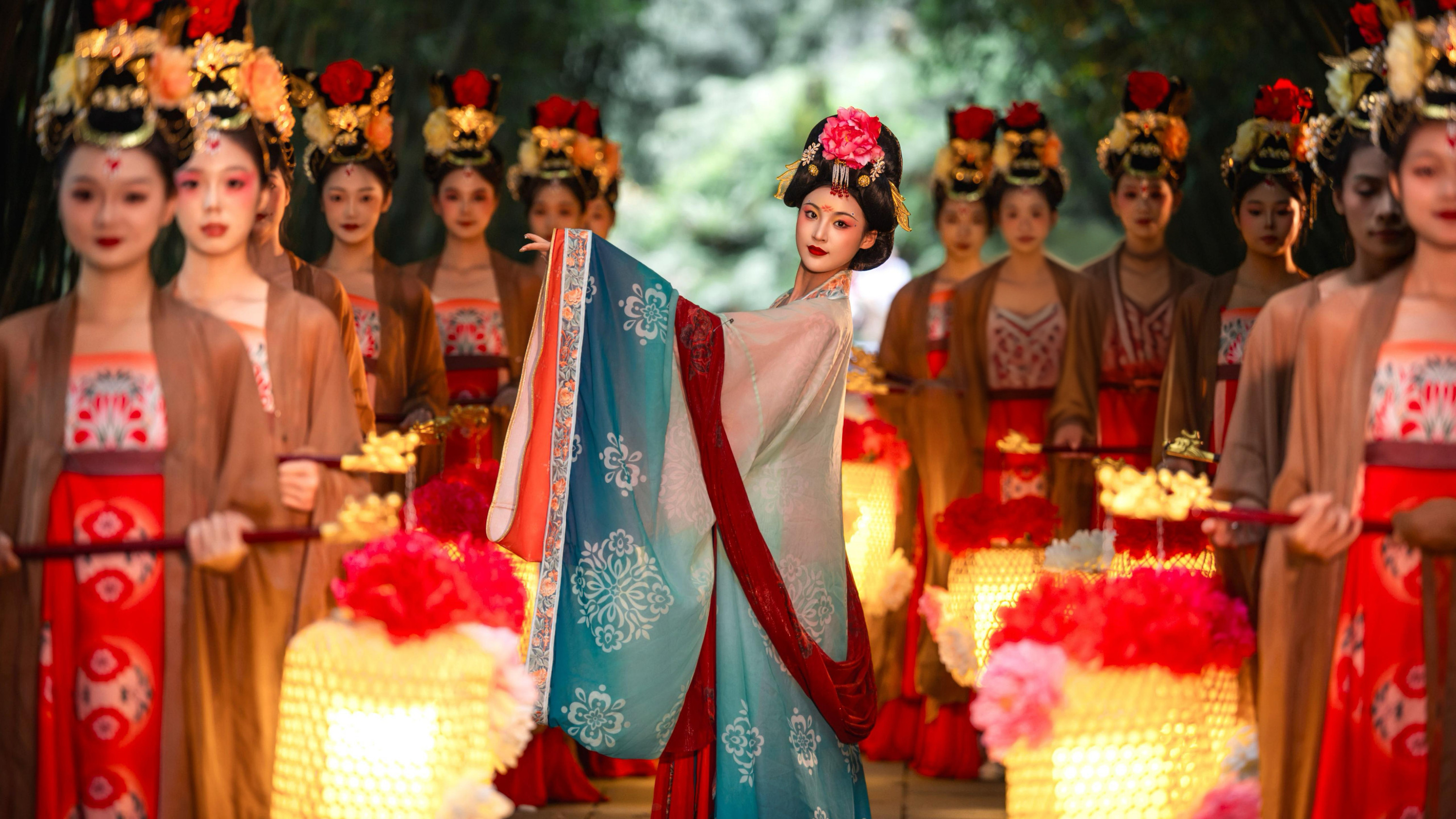 Билет на иммерсивный ночной тур по парку Чэнду Ванцзян Мэнхуа