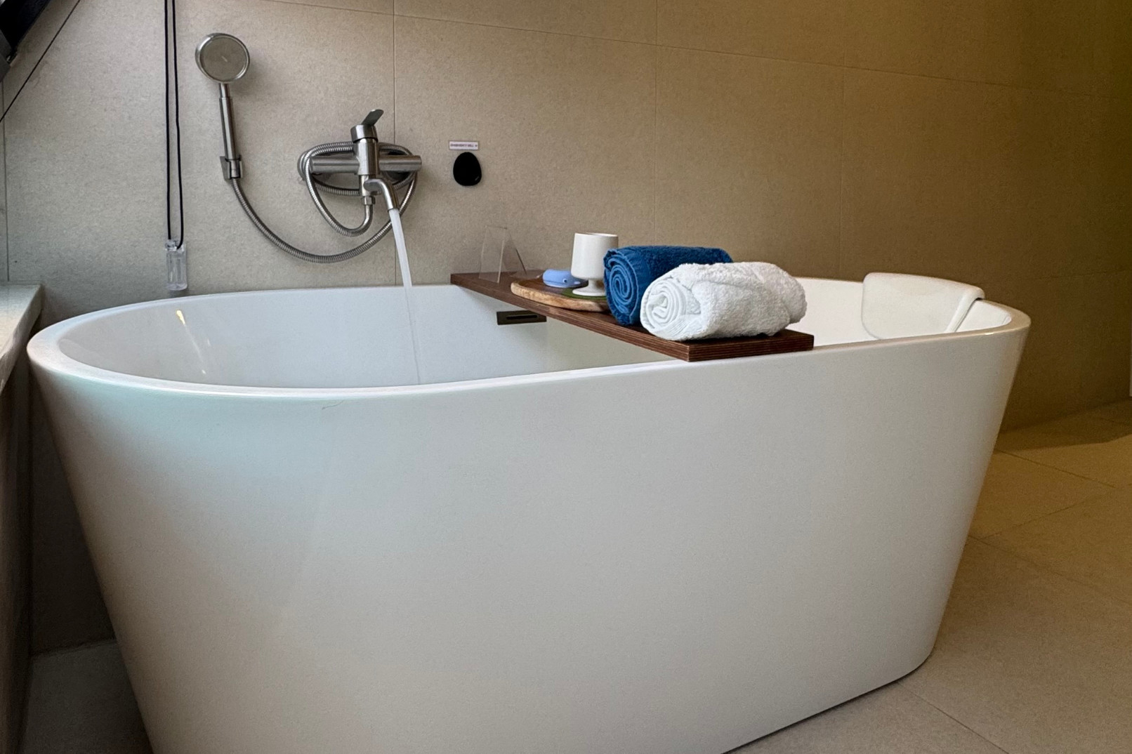 Ulike Spa Premium Private Korean Body Scrub Woman only