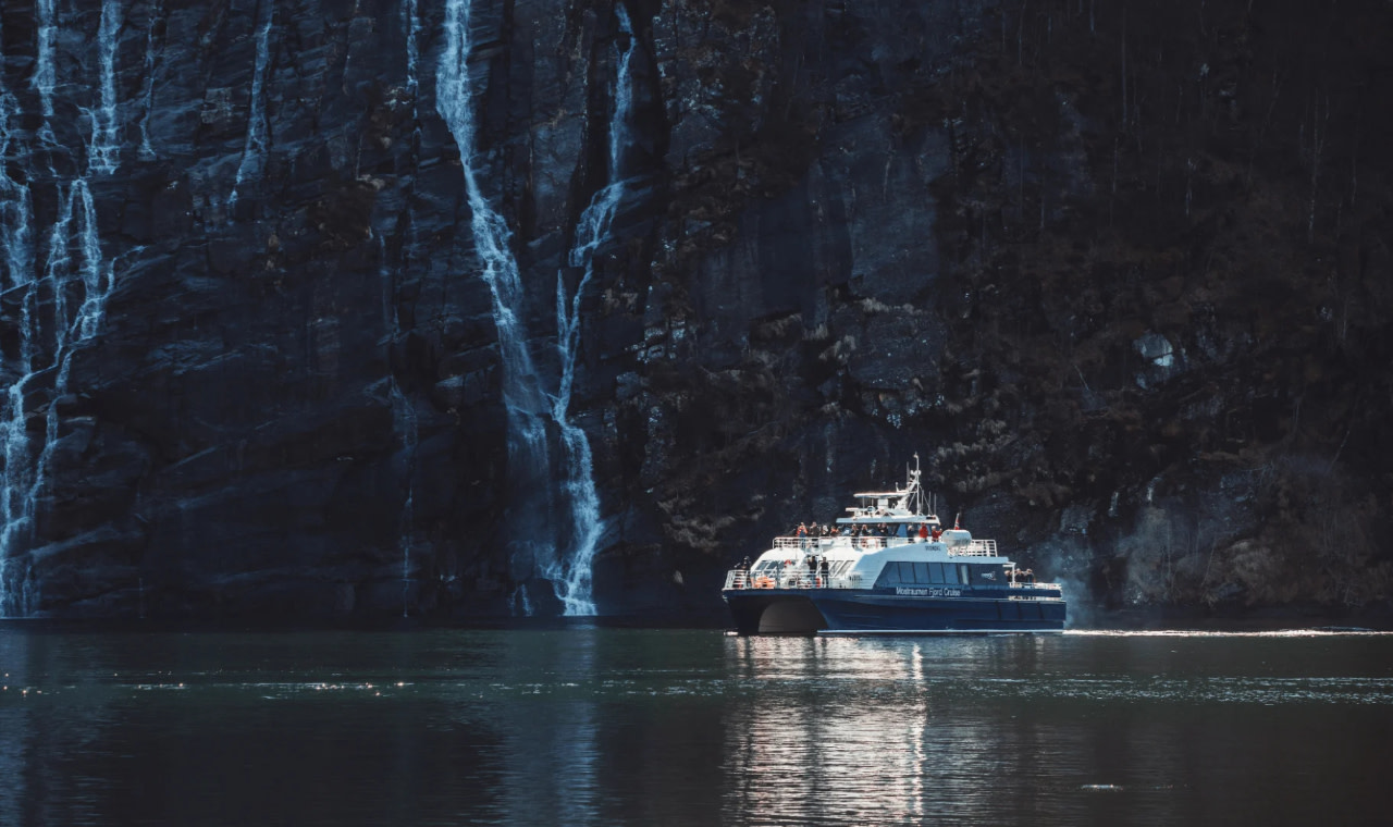 Mostraumen Fjord cruise from Bergen