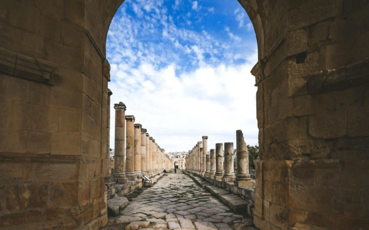 踏入傑拉什，彷彿翻開了古羅馬的鮮活篇章。