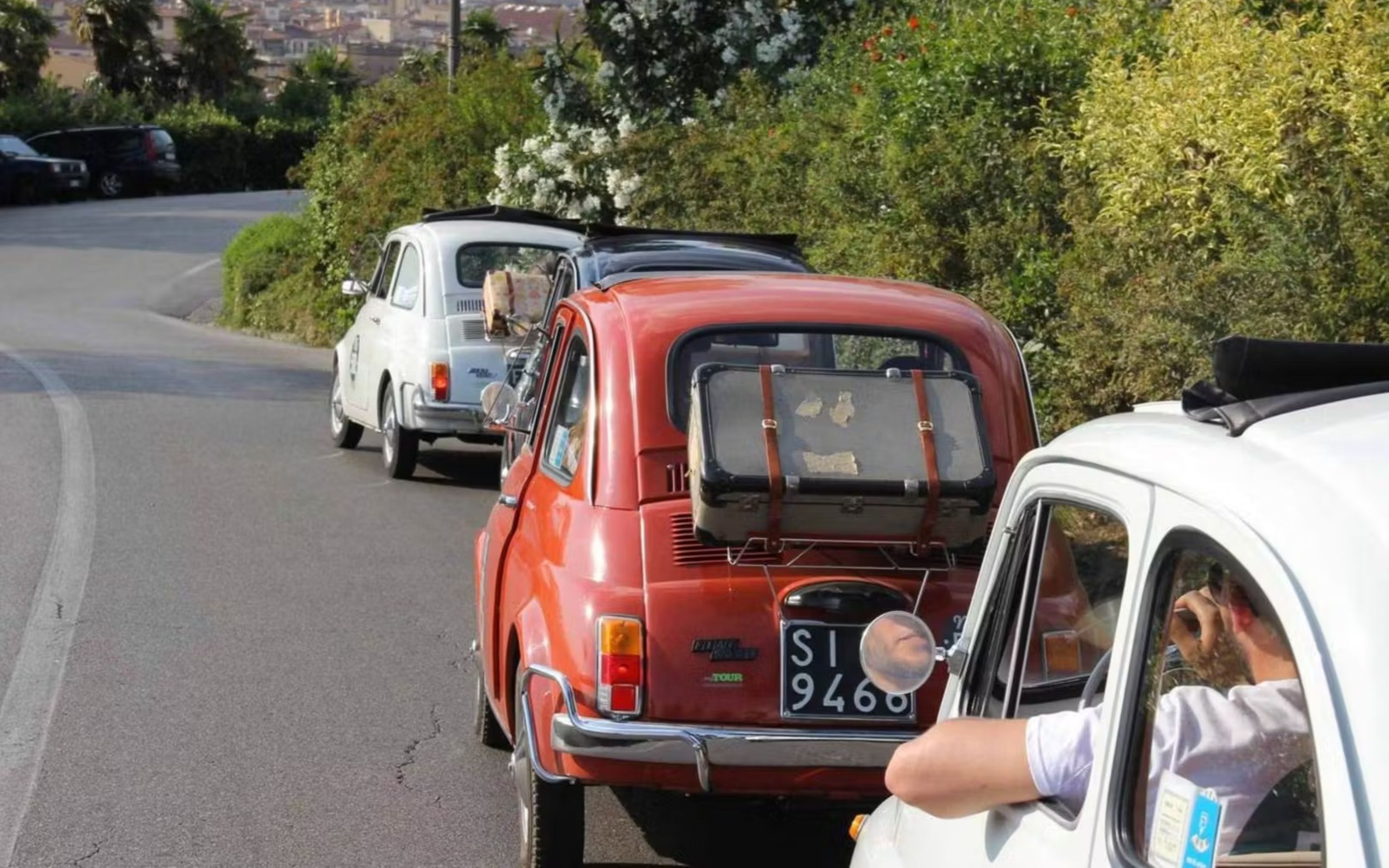 Vintage Fiat 500 self-drive tour with tastings from Florence