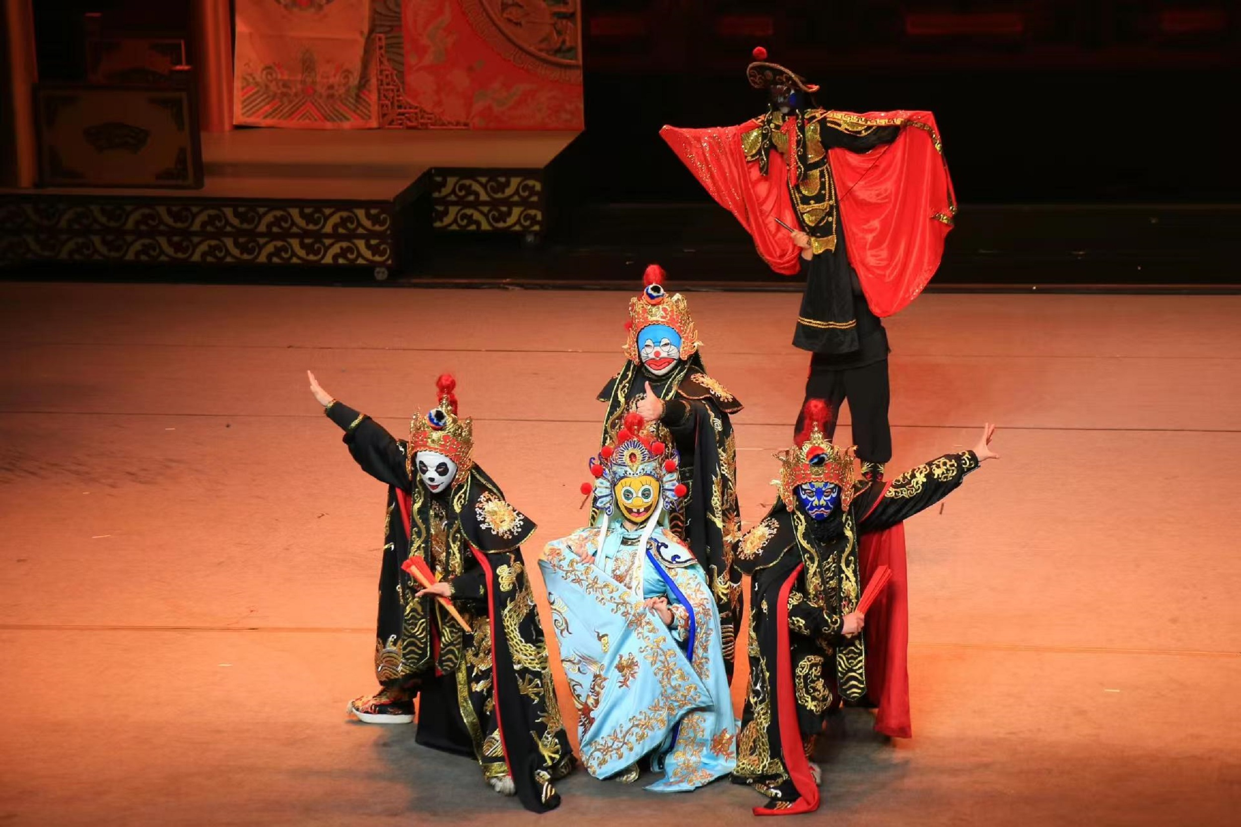 Chengdu Sichuan Opera House---Jinjiang Theater·"Sichuan Opera Show·Legendary Face Changing"