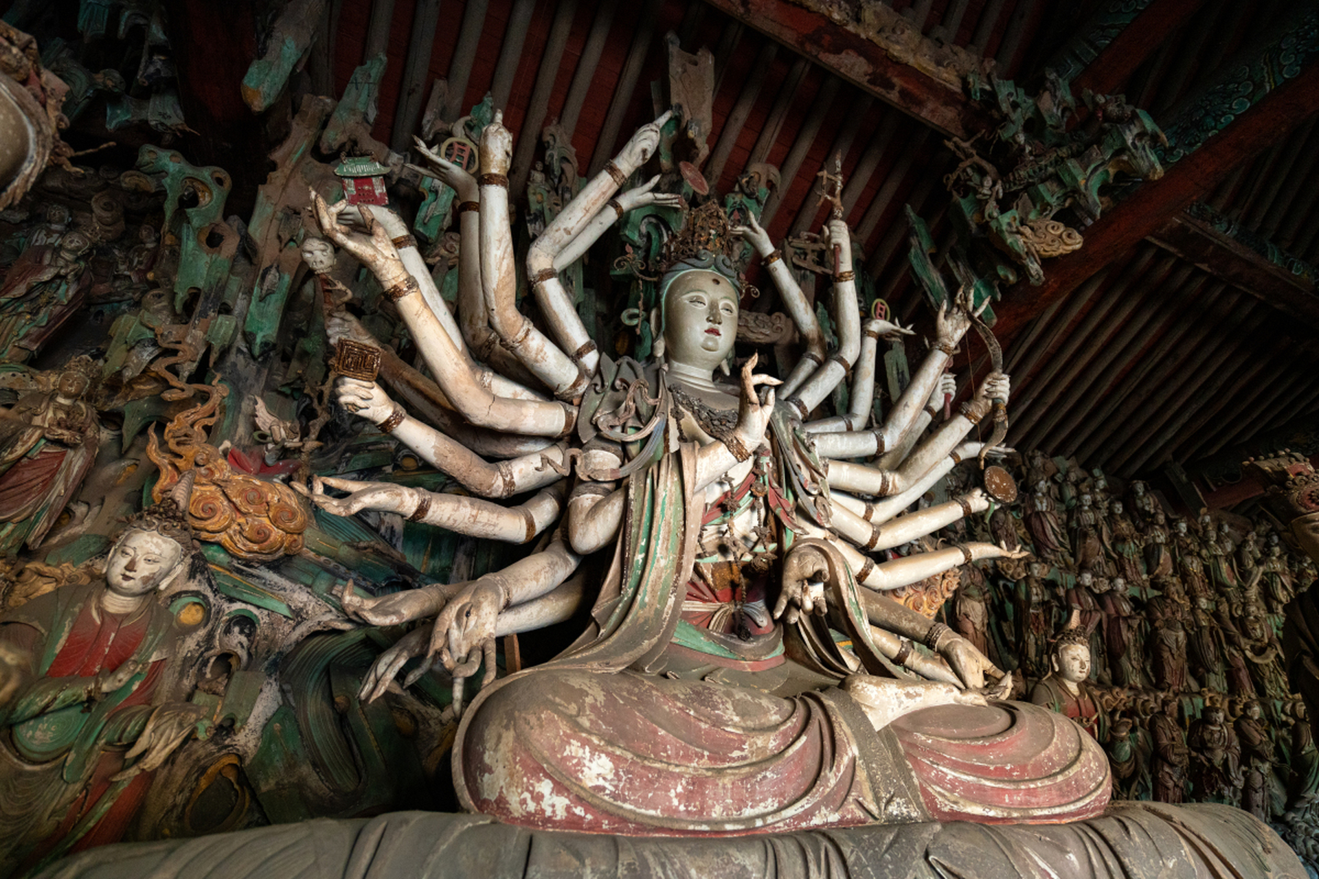 西安至平遙古城高鐵一日遊：當地中英雙語導遊全程護航，深度解鎖平遙古城必玩亮點-城牆-明清古街，沉浸式探秘逾千年雙林寺藝術殿堂
