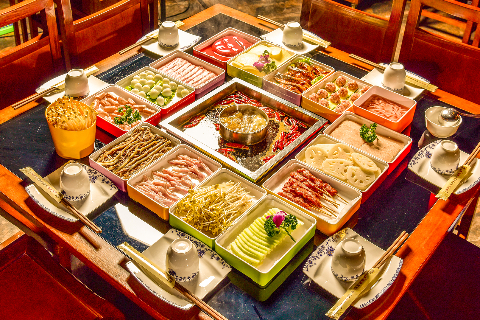 成都文化和美食6日（熊貓基地+樂山大佛+探秘三星堆+川劇變臉+鶴鳴茶社+川菜廚師體驗）