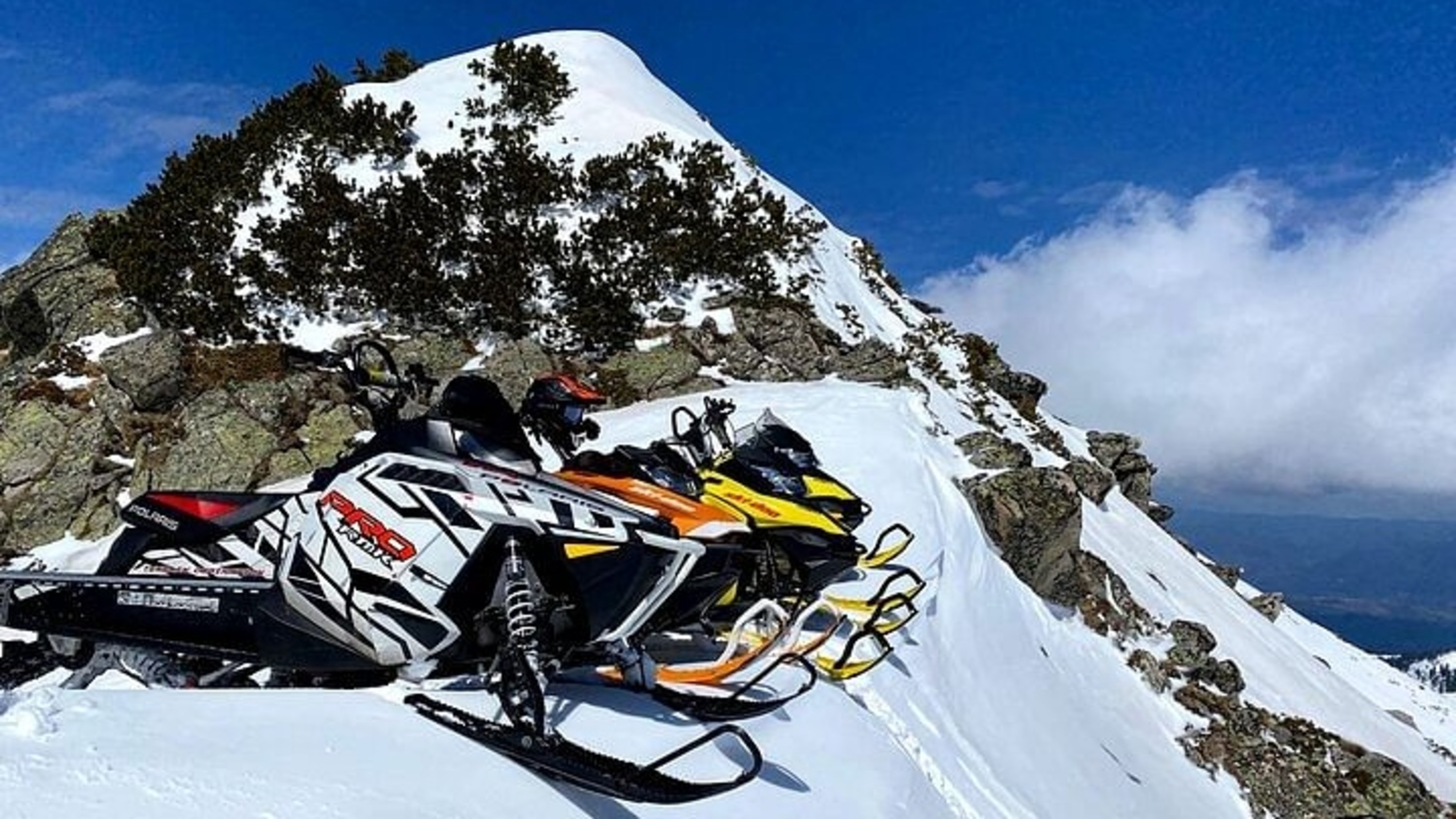Snowmobile experience in Kyustendil with optional lunch