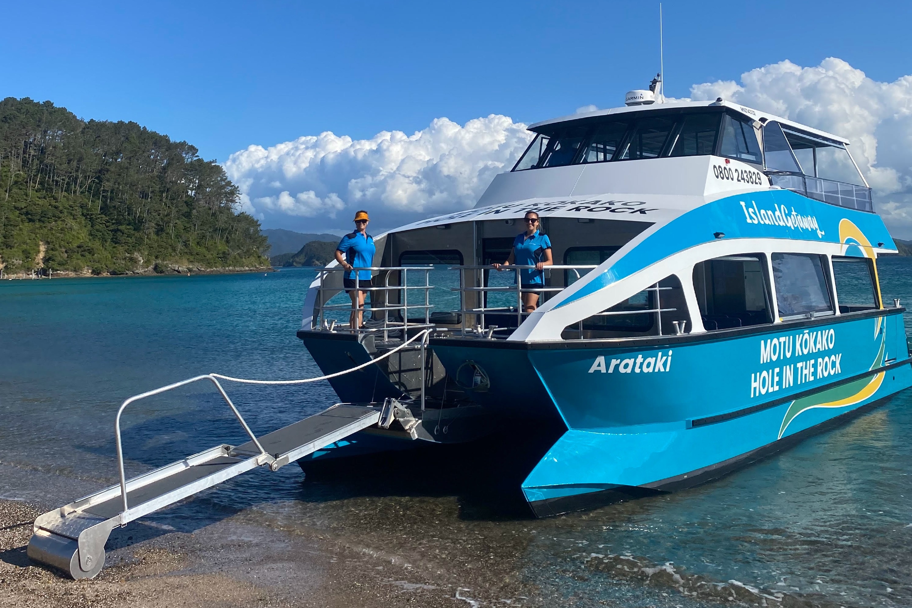 Hole in the Rock Cruise and Island Tour in Bay of Islands