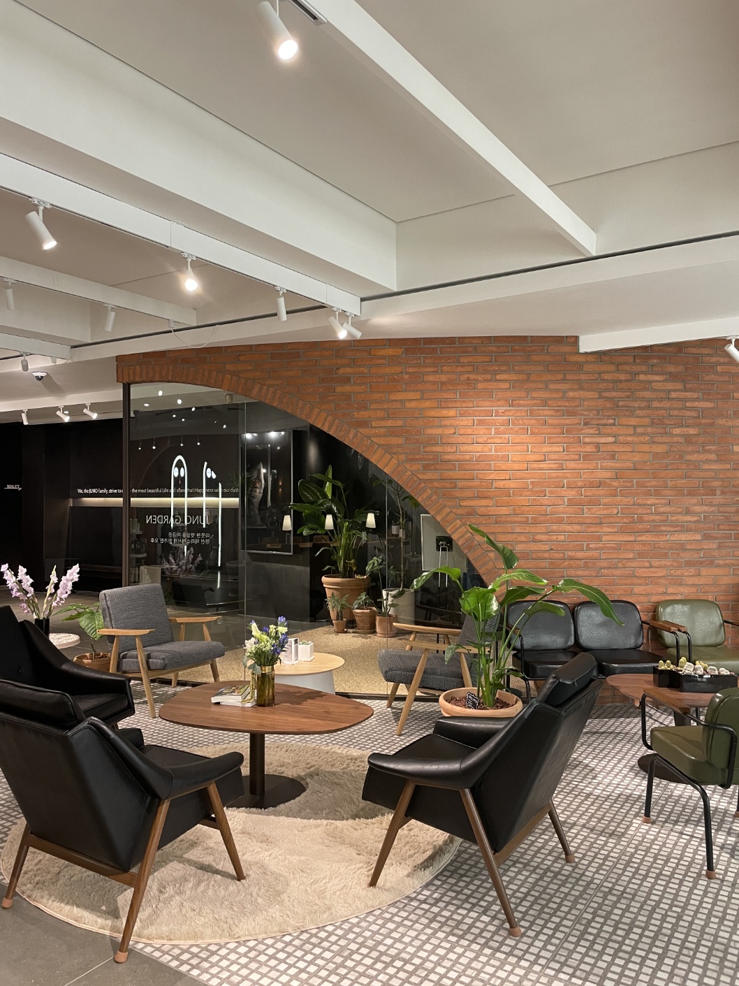 首爾江南 Juno HAIR Garden 沙龍江南站店 (Seoul JUNO HAIR Garden Gangnam Station Branch)