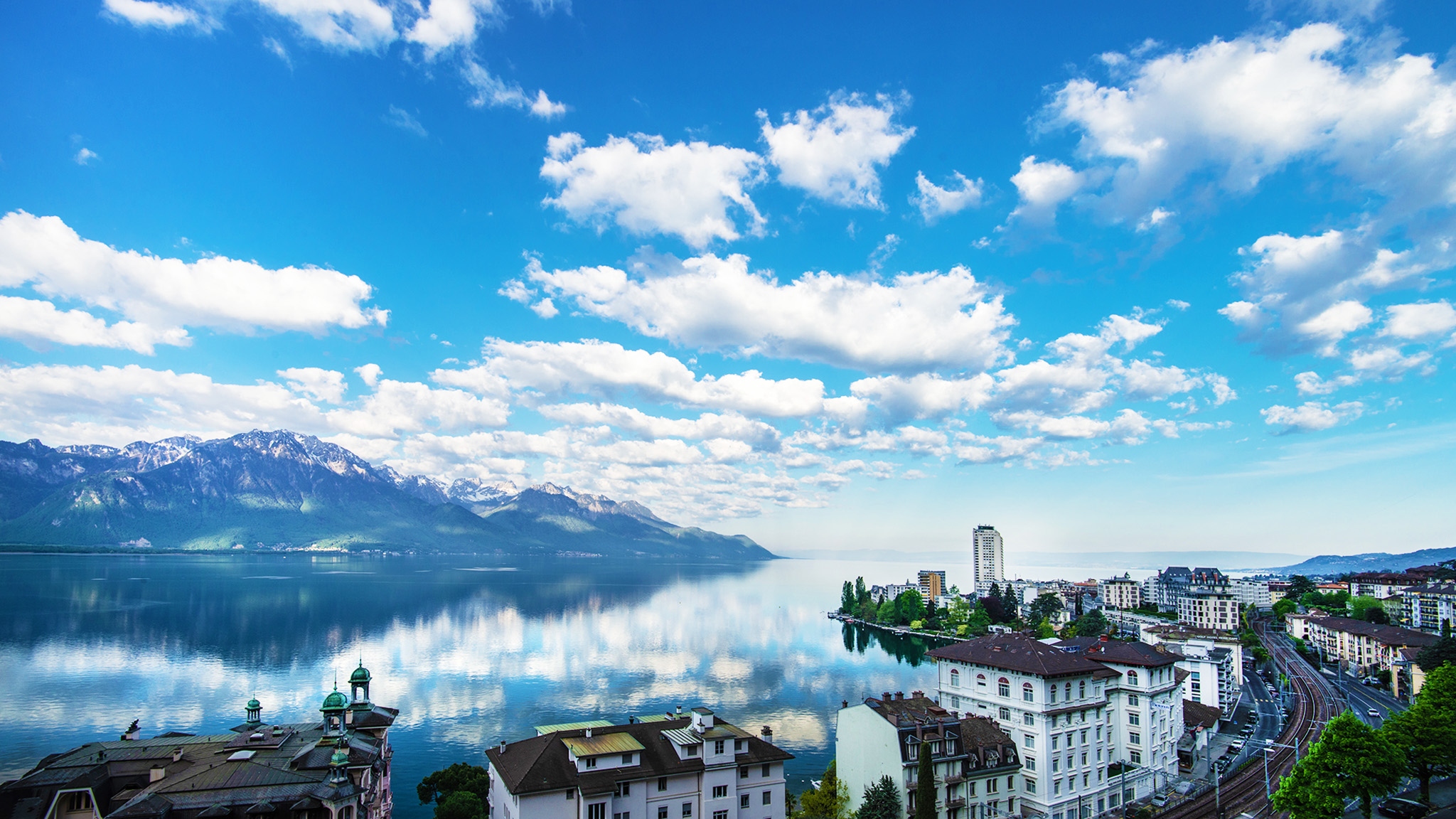從洛桑 (Lausanne) 出發前往冰川 3000 和蒙特勒 (Montreux)