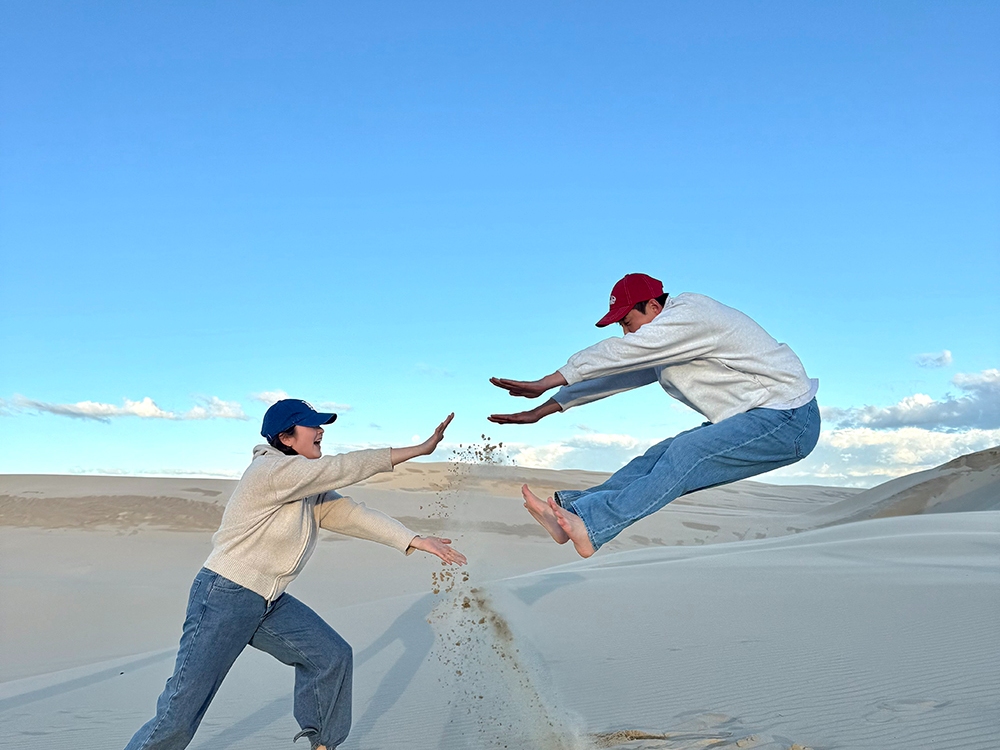 Port Stephens One Day Tour (Korean): Zoo, Winery, Dunes & Dolphins