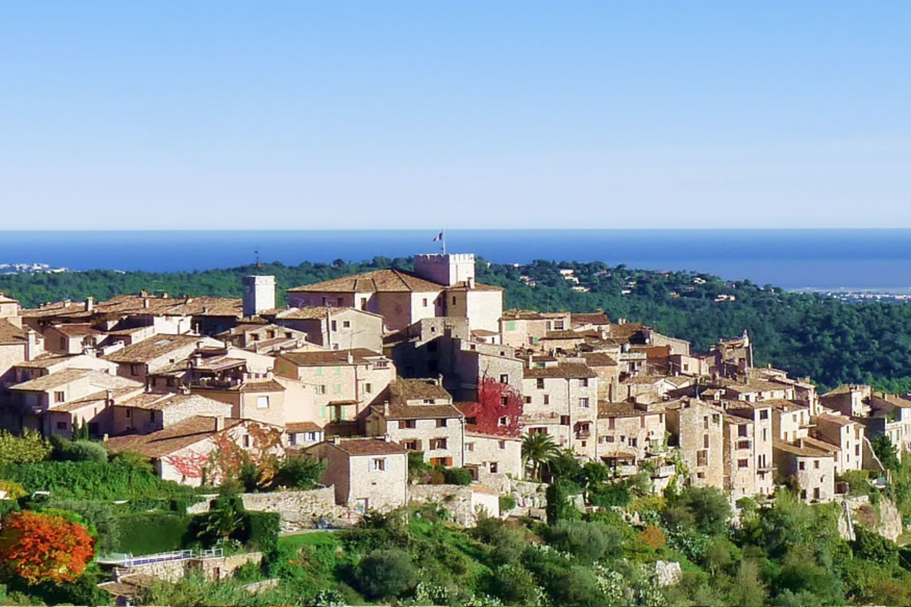 Tourettes-sur-Loup: Discovering the enchanting streets and floral landscapes of medieval France