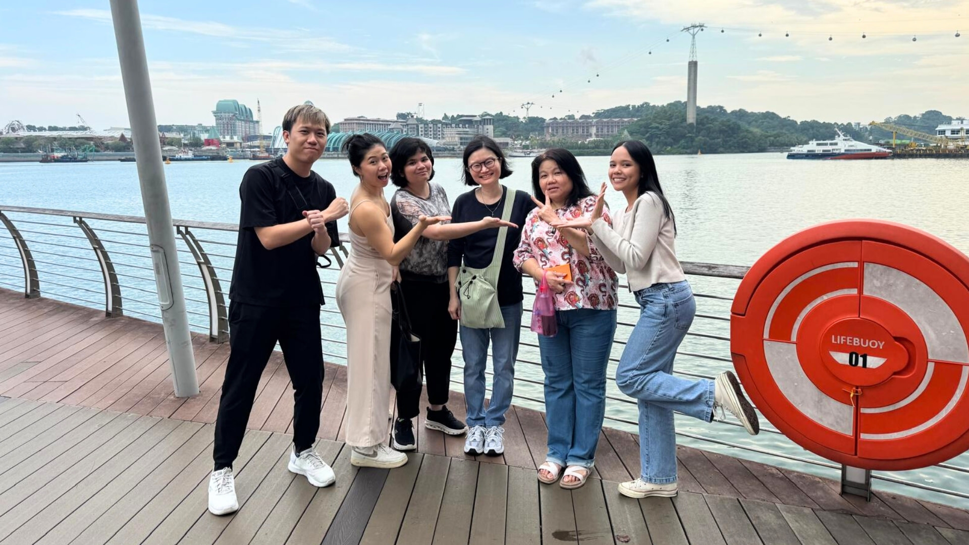 Singapore Harbourfront Half-Day Private Interactive Game Tour