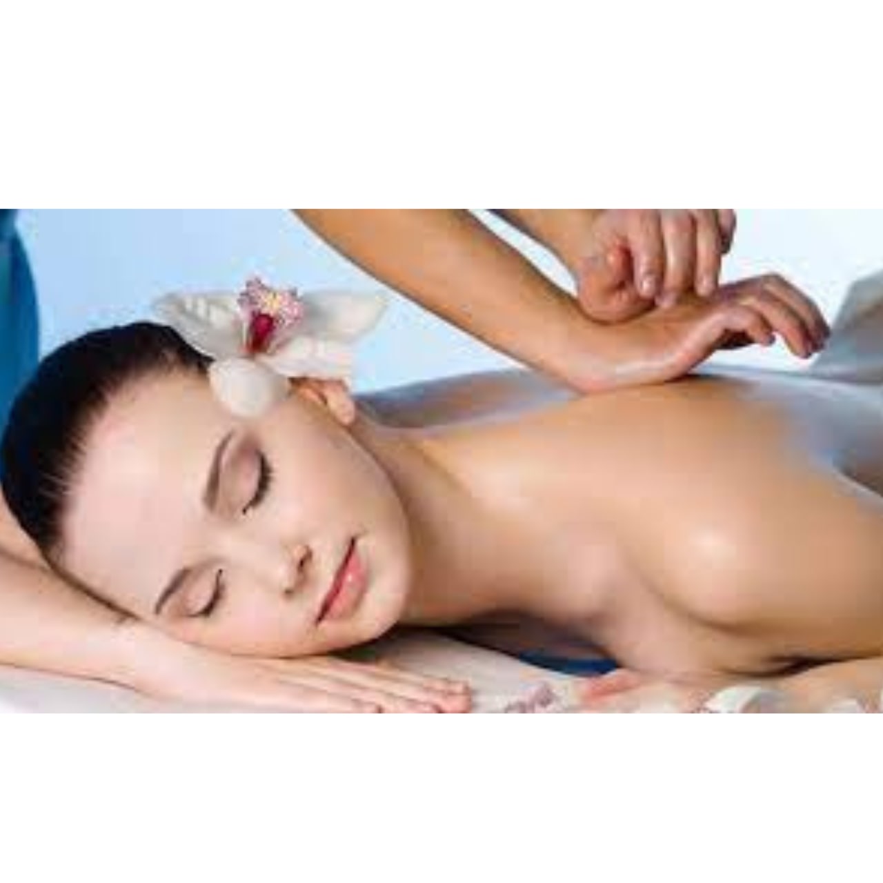 Full Body Massage By D'Bintan Salon Day Spa