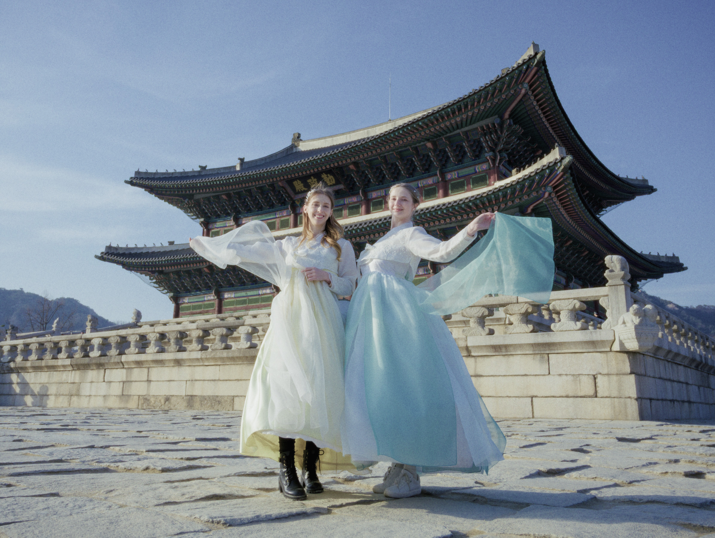 Super 8 Film Shoot with a Professional Cinematographer in Seoul