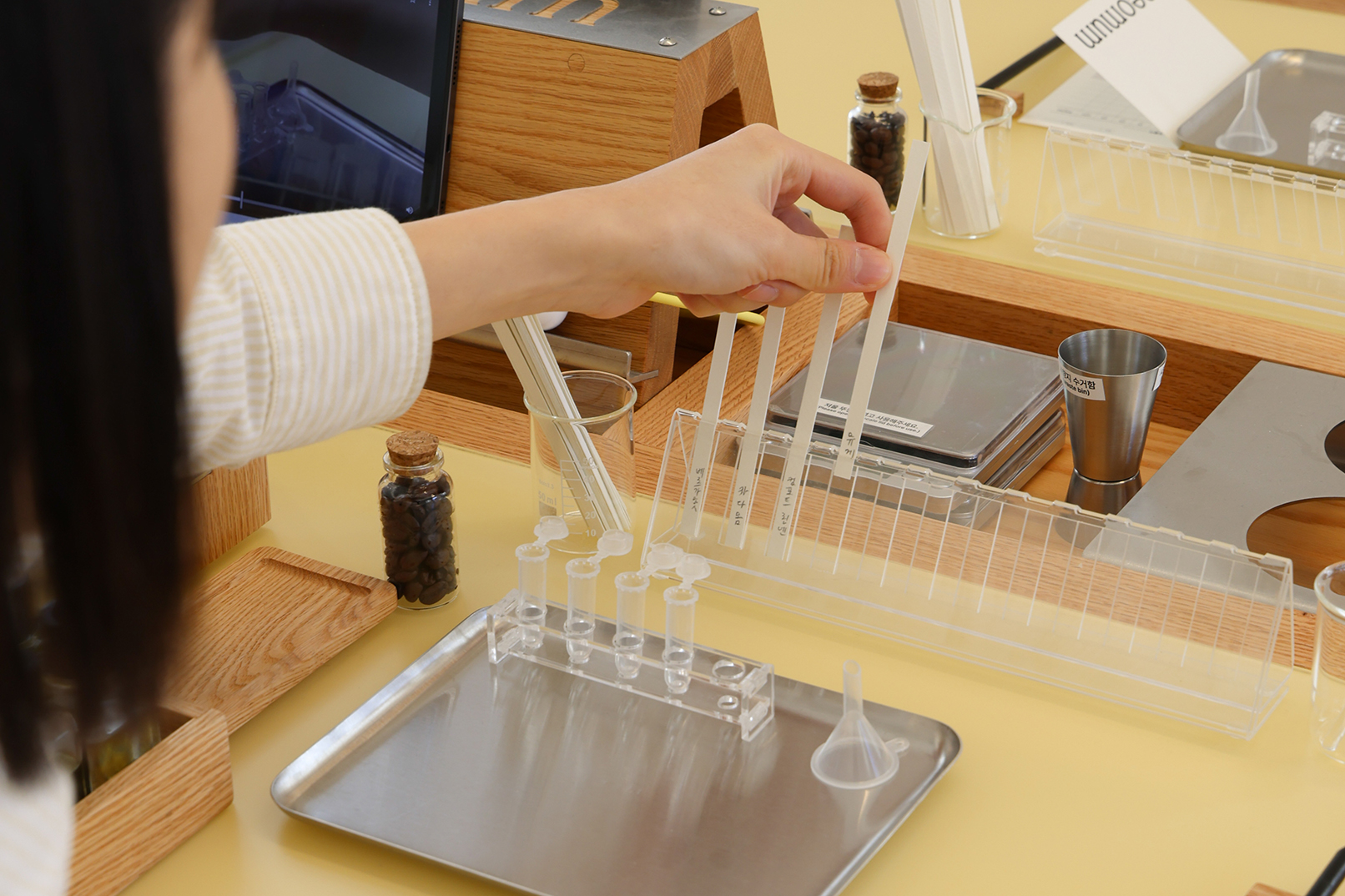 Seongsu Meomum Perfume Studio | Create Your Own Scent