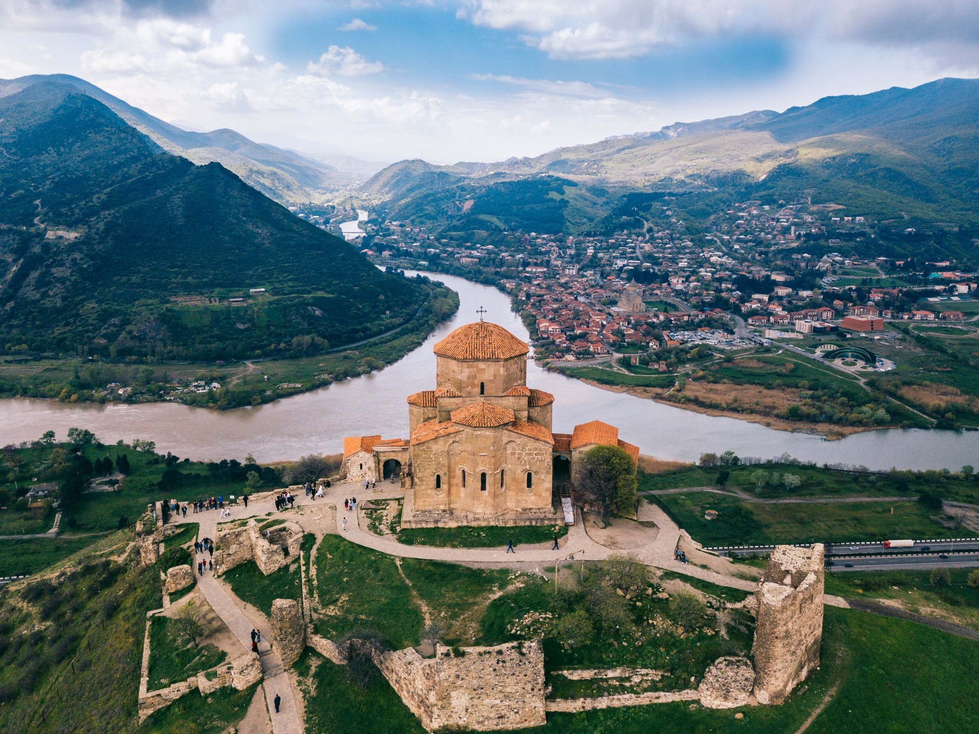 From Tbilisi: Mtskheta, Gori, and Uplistsikhe Day Trip