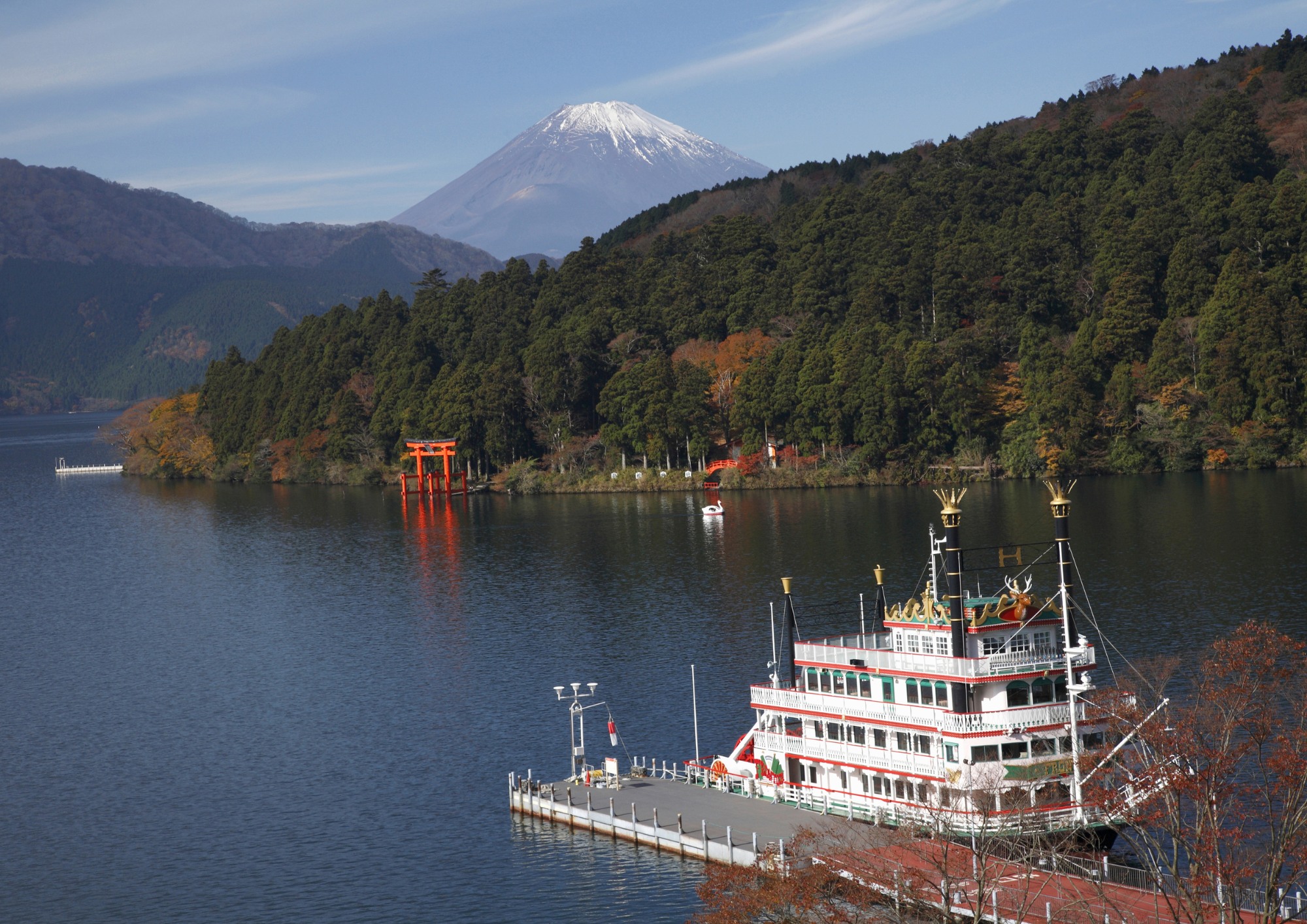 1-Day Hakone Lake Ashi Cruise & Historical Spots Tour