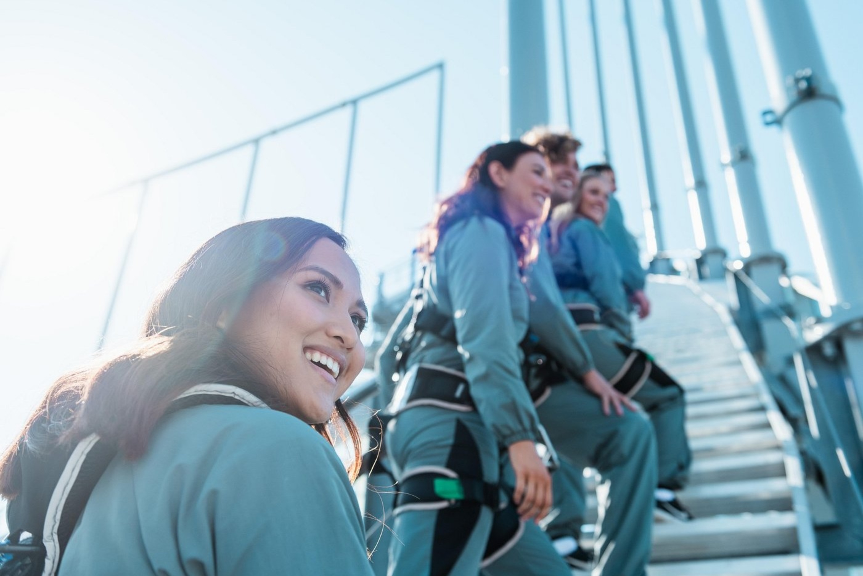 征服澳洲最高的建築外部攀登，體驗 SkyPoint 觀景台的「SkyPoint 攀登」！