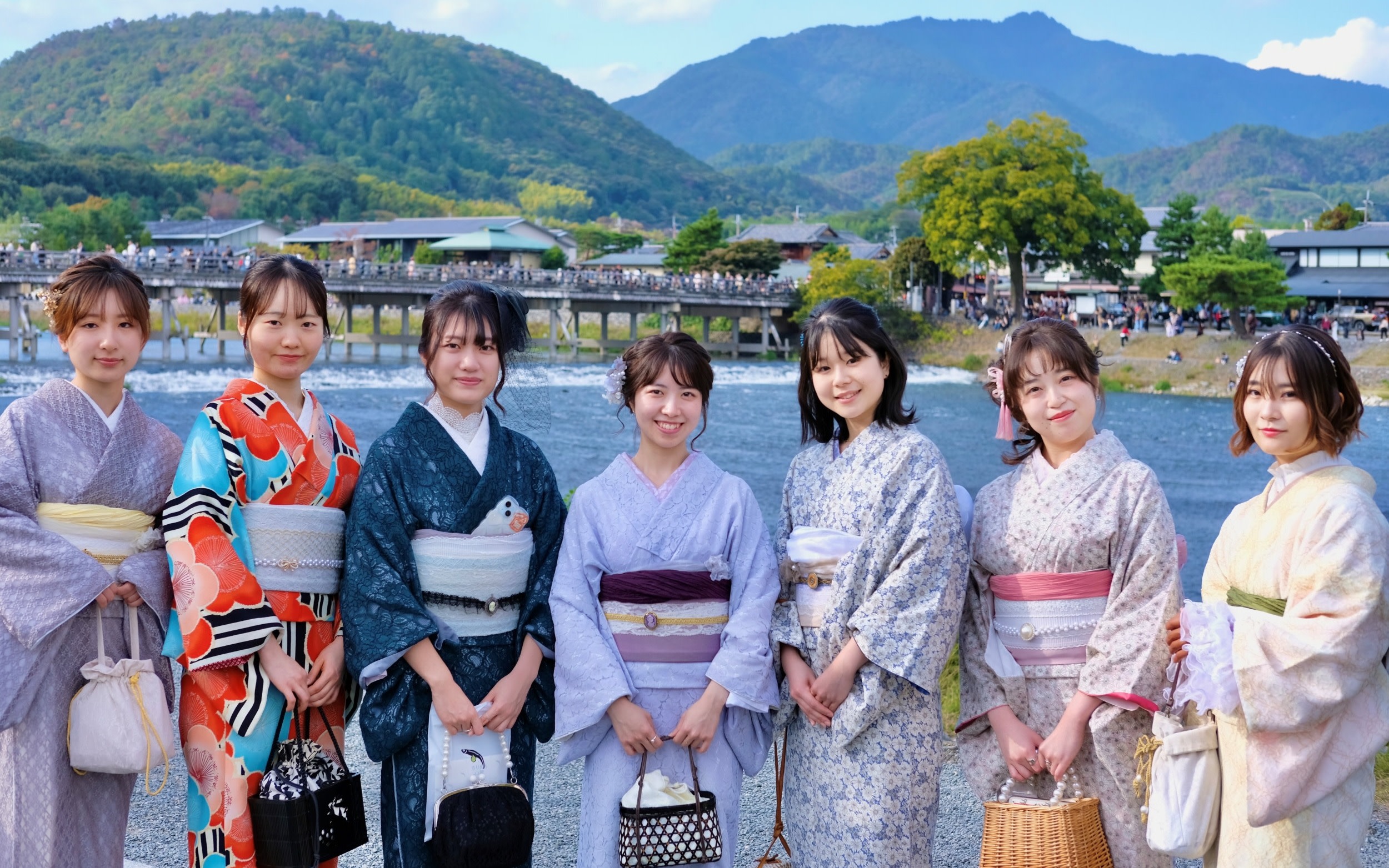 Kyoto Arashiyama Photo Shoot Experience to Feel the Four Seasons