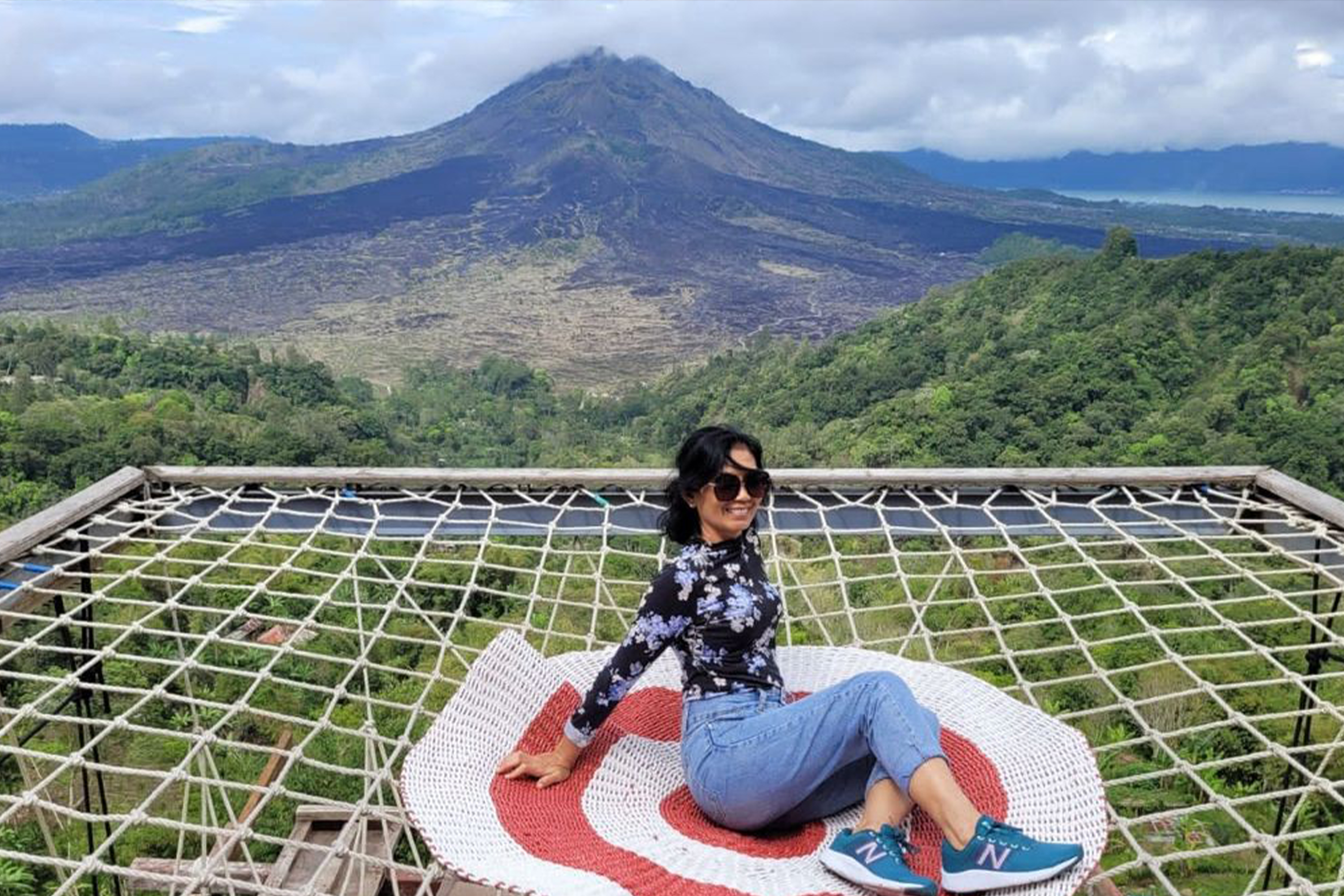 位於金塔馬尼的Grand Puncak Sari餐廳享有巴杜爾火山和巴杜爾湖的壯麗全景,在輕鬆的風景環境中供應各種美味的印度尼西亞菜餚。 位於金塔馬尼的Grand Puncak Sari餐廳享有巴杜爾火山和巴杜爾湖的壯麗全景,在輕鬆的風景環境中供應各種美味的印度尼西亞菜餚。