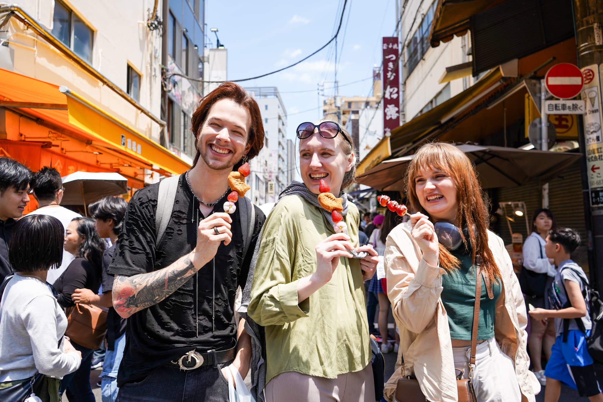 Tsukiji Market Fresh and Seasonal Japanese Delicacies Tour