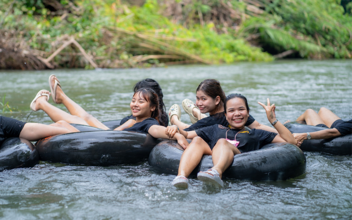Khao Lak: Zipline Adventure and River Tubing Tour