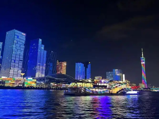 廣州私人導覽夜遊 廣州塔 珠江夜遊