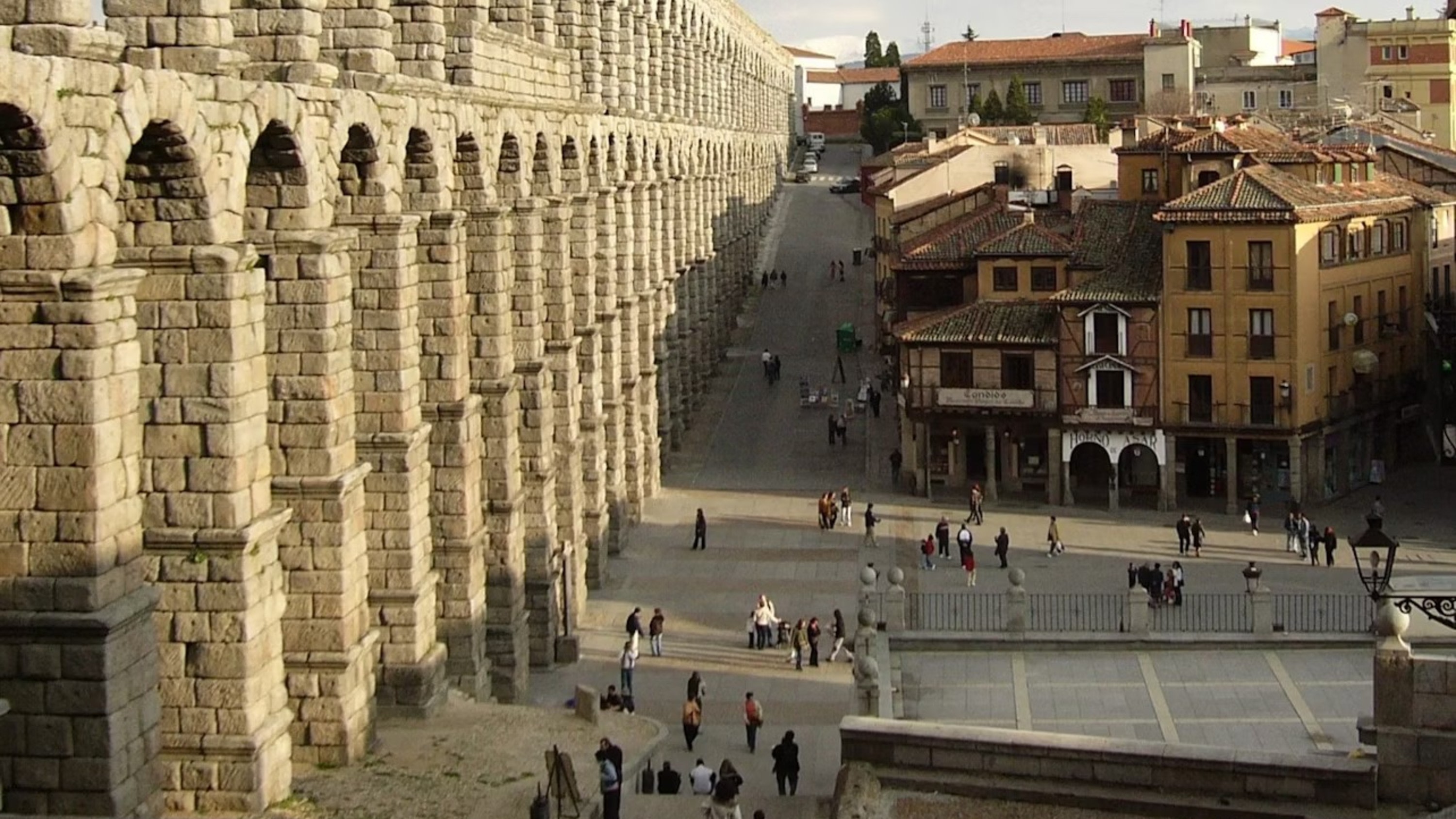 Madrid Segovia & Alcázar Half-Day Guided Walking Tour