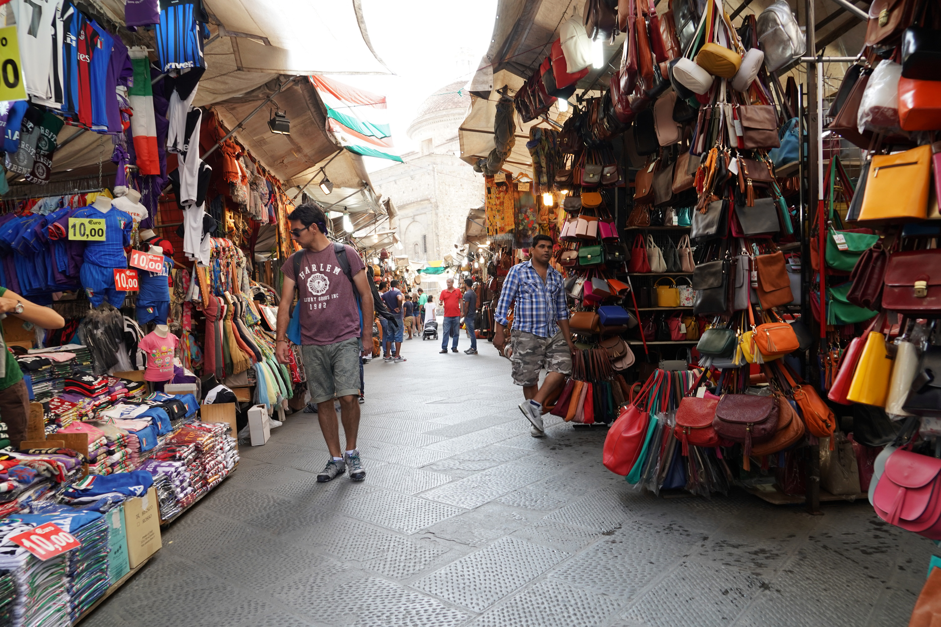 Fes: Museum, Al Attarine Madrasa & Tannery and Medina Tour