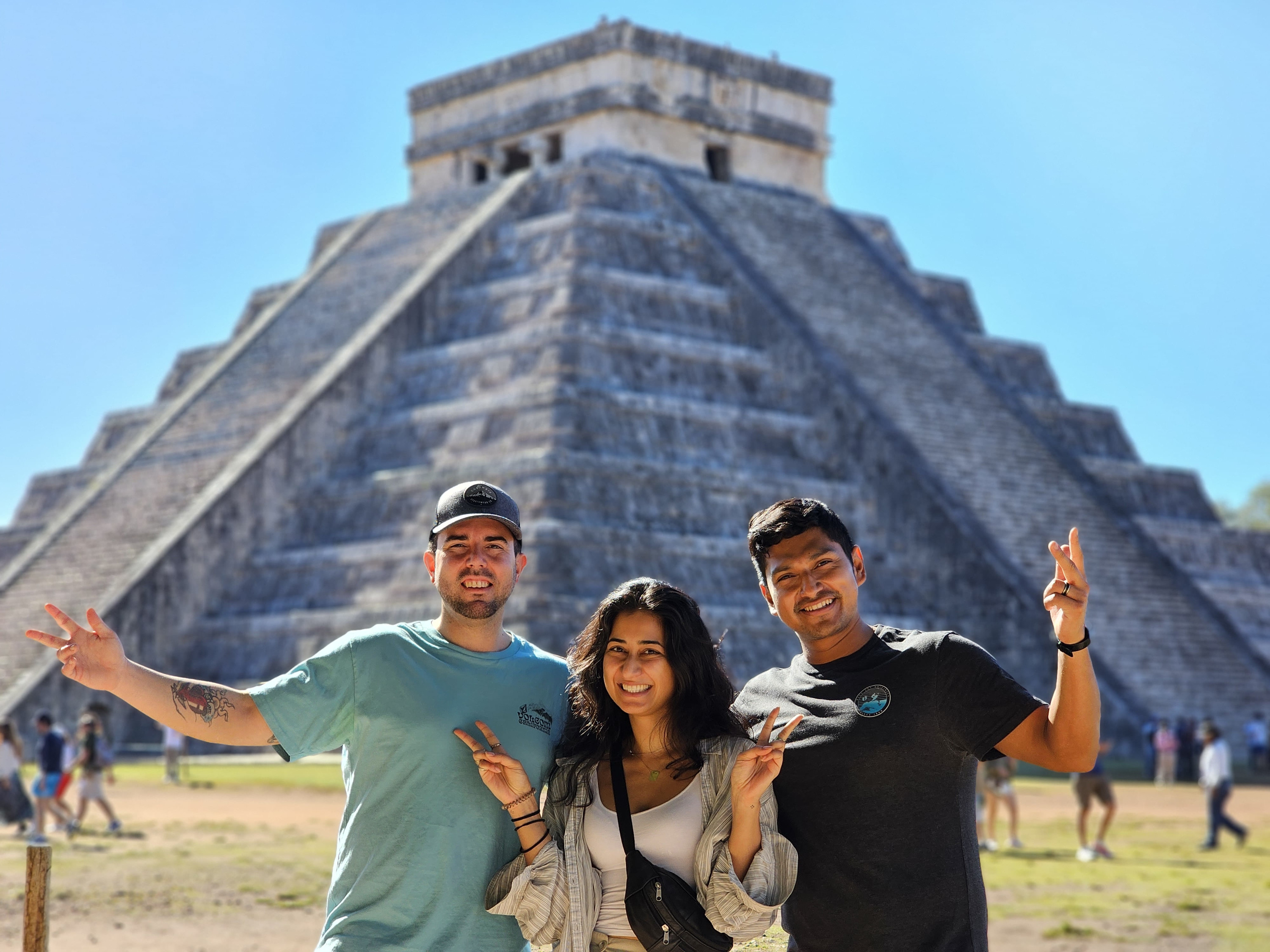 Chichén Itzá and Xcajum Cenote One Day Guided Tour with Yucatán Buffet Lunch