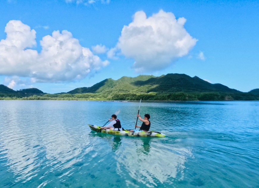 Ishigaki Island/1 day Kabira Bay SUP/Canoe & Blue Cave Snorkeling Experience (Okinawa)