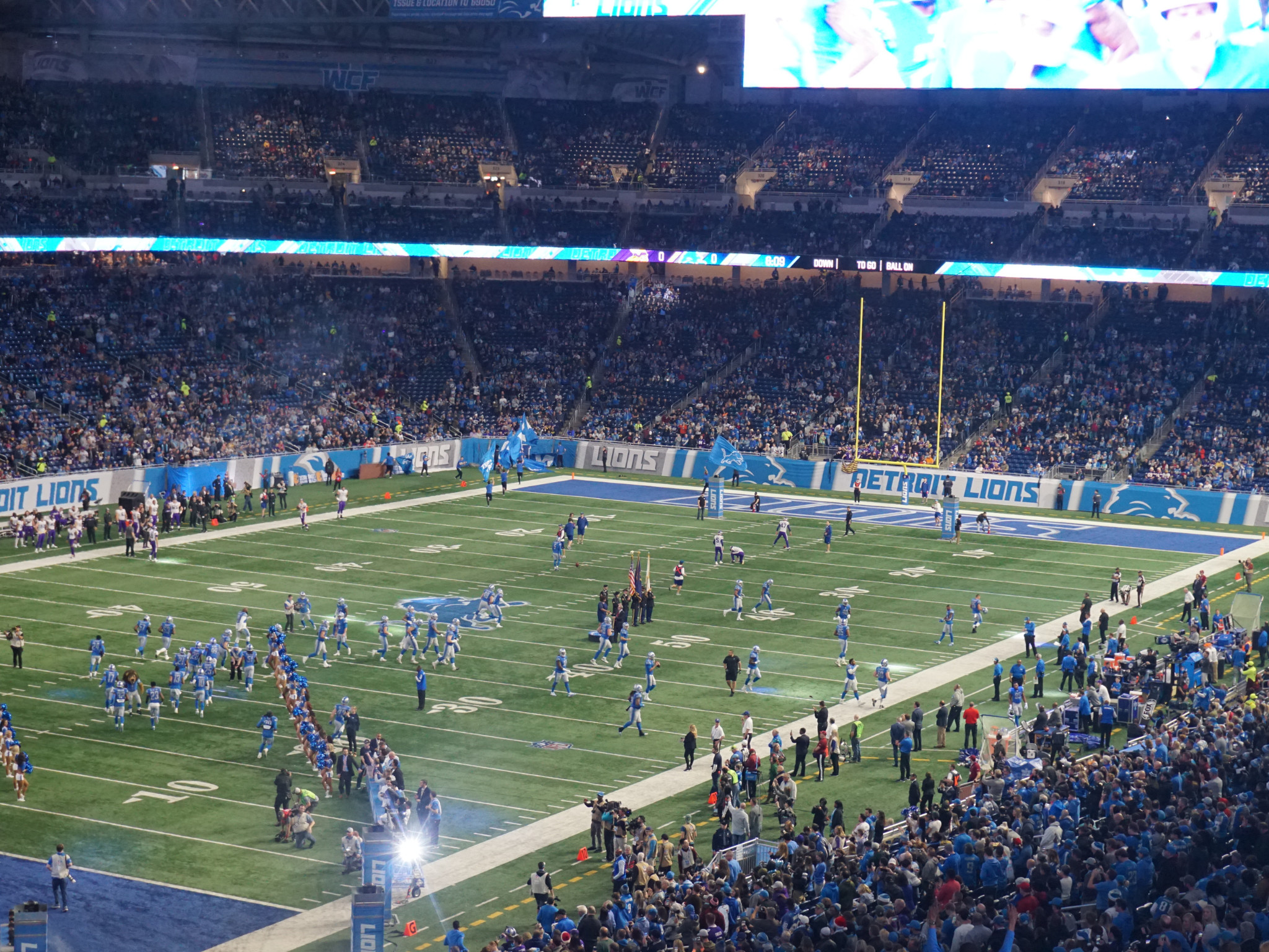 Футбольный матч Detroit Lions на стадионе Ford Field