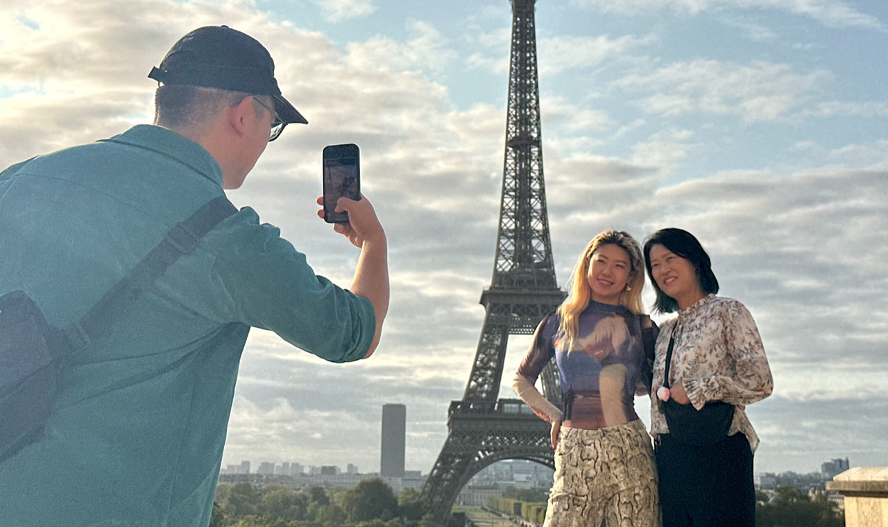 Eiffel Tower Summit Access Half-day Guided Tour 