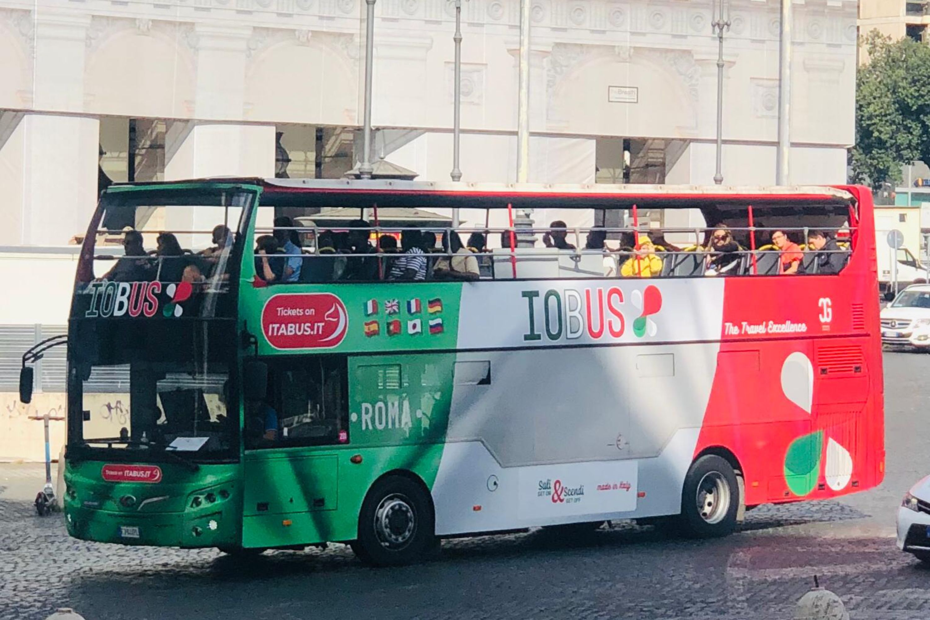 IoBus Hop On Hop Off Bus in Rome