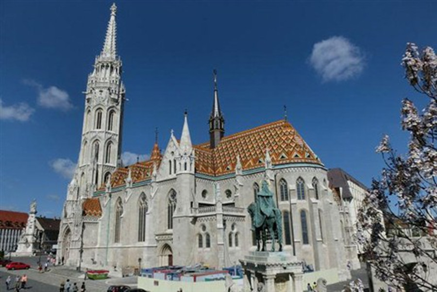 9-day in-depth tour of Eastern Europe (Prague + CK Town + Salzburg + Hallstatt Vienna + Vienna + Budapest)