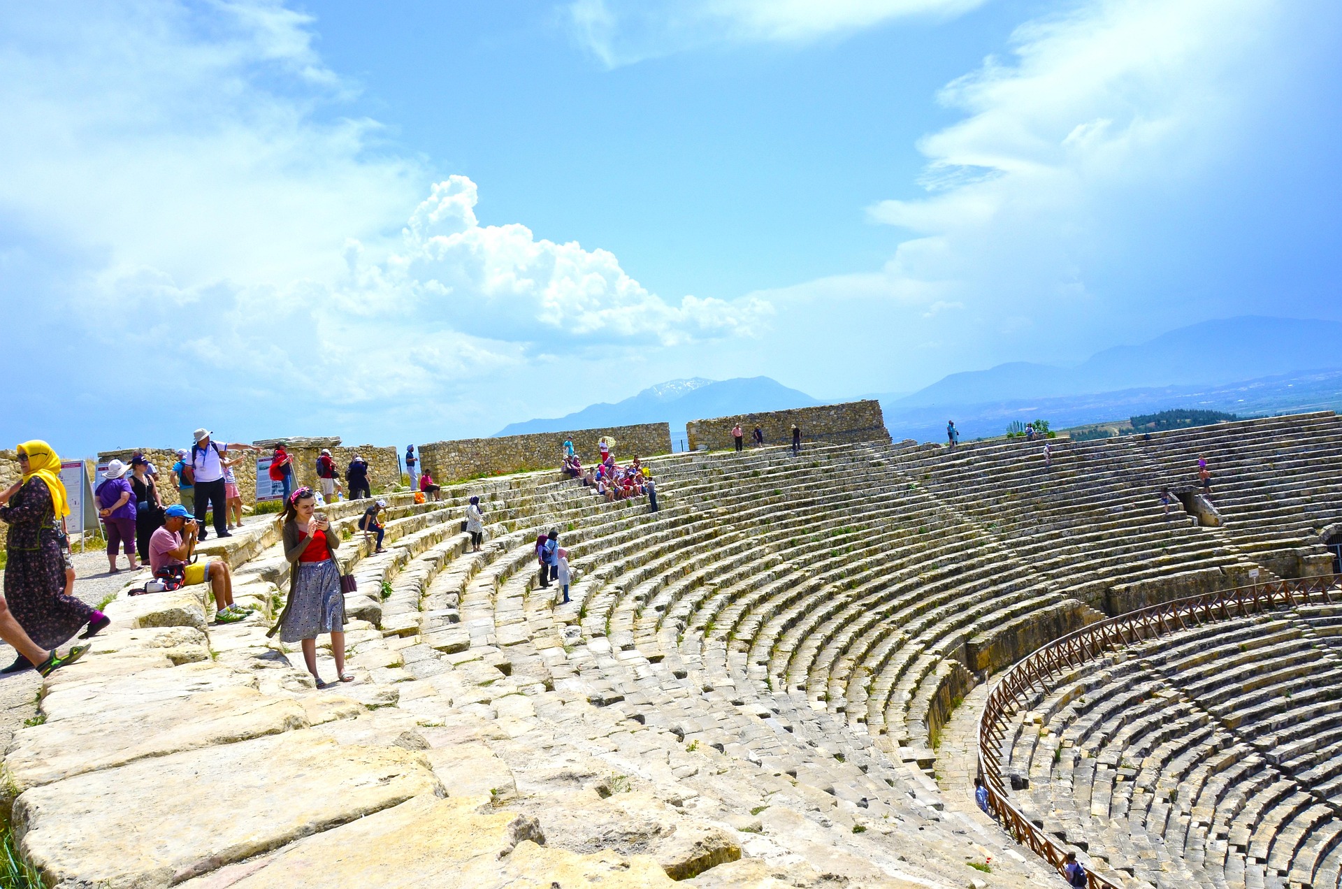 Ancient Ruins & Thermal Wonders: Pamukkale & Hierapolis Tour with Lu