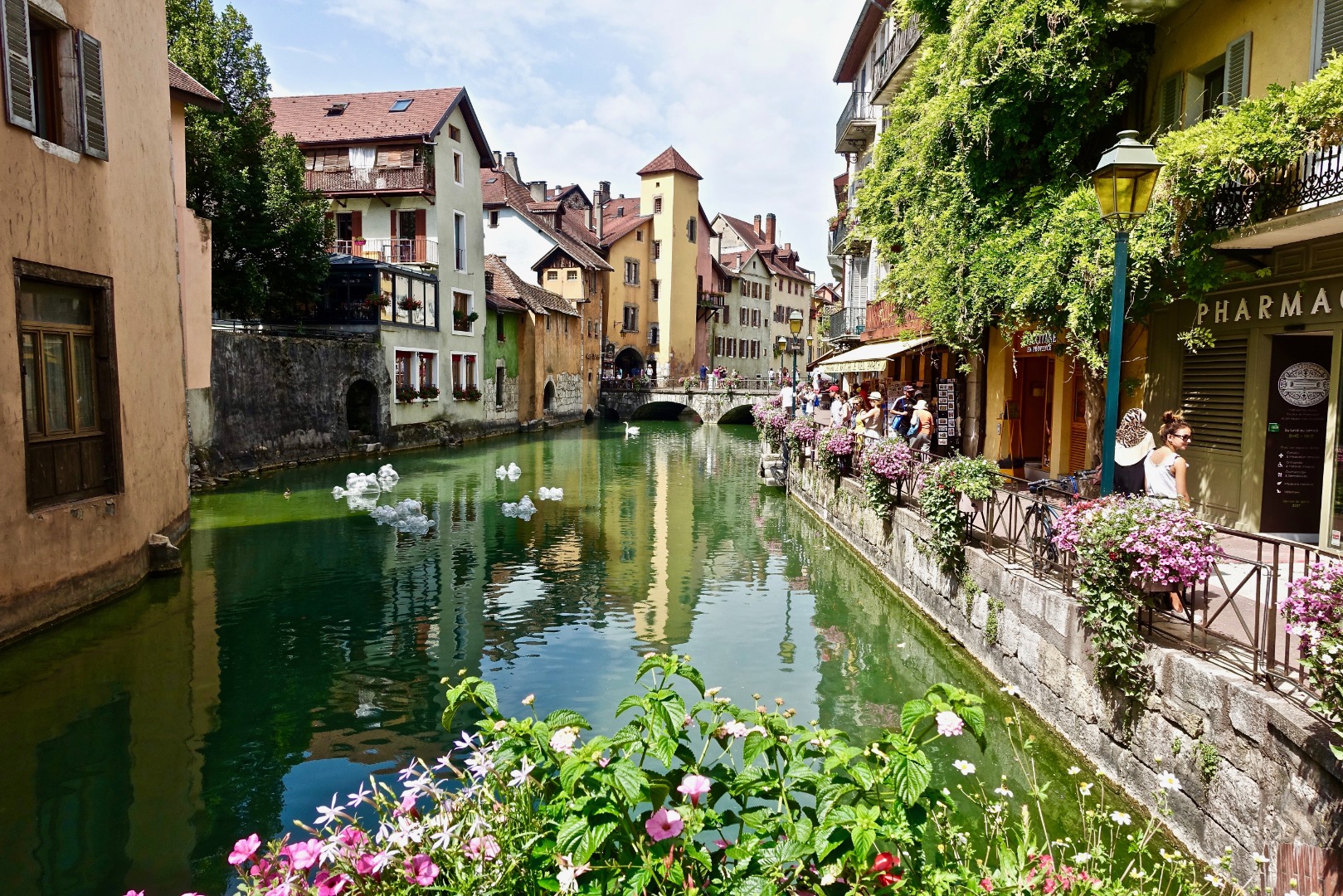 Annecy Half Day Tour from Geneva