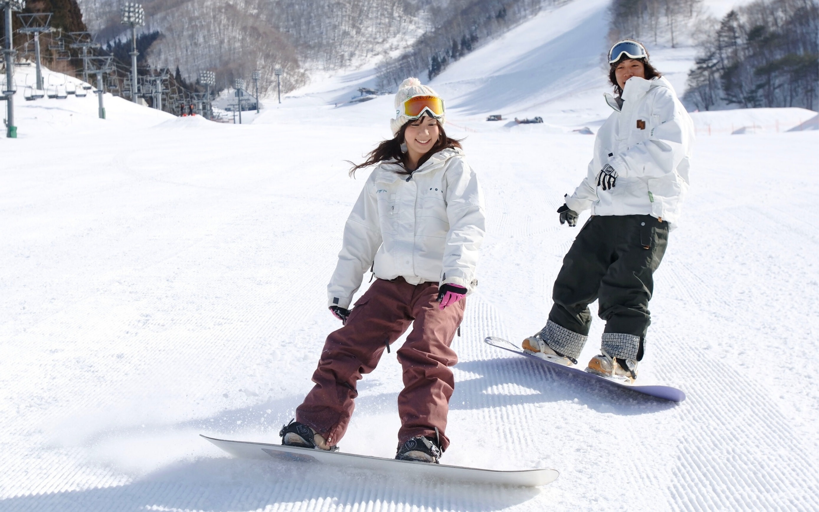 [30% OFF] Oak Valley Ski/Snowboard/Sled 1 Day / 2D1N Tour from Seoul