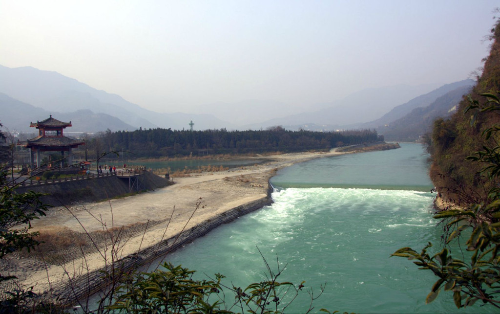 四川・成都・都江堰・青城山 1日ツアー