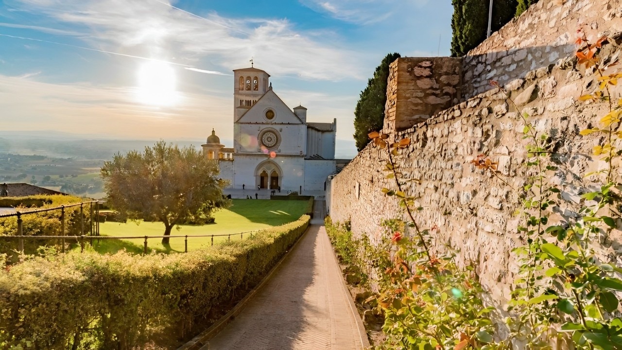 A day full of history, culture, and breathtaking views in Assisi and Orvieto