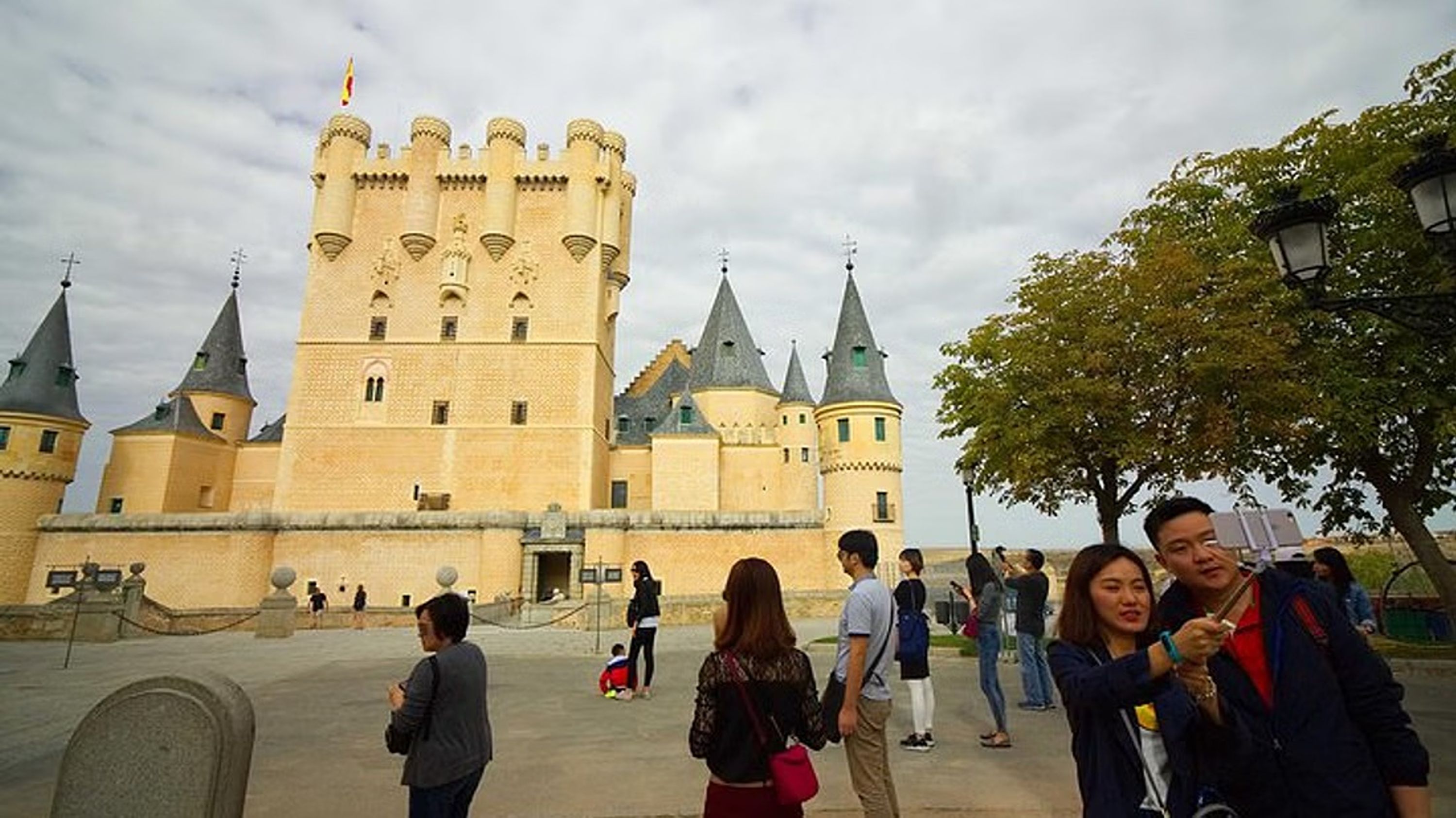 驚歎於古羅馬渡槽，一個聯合國教科文組織世界遺產