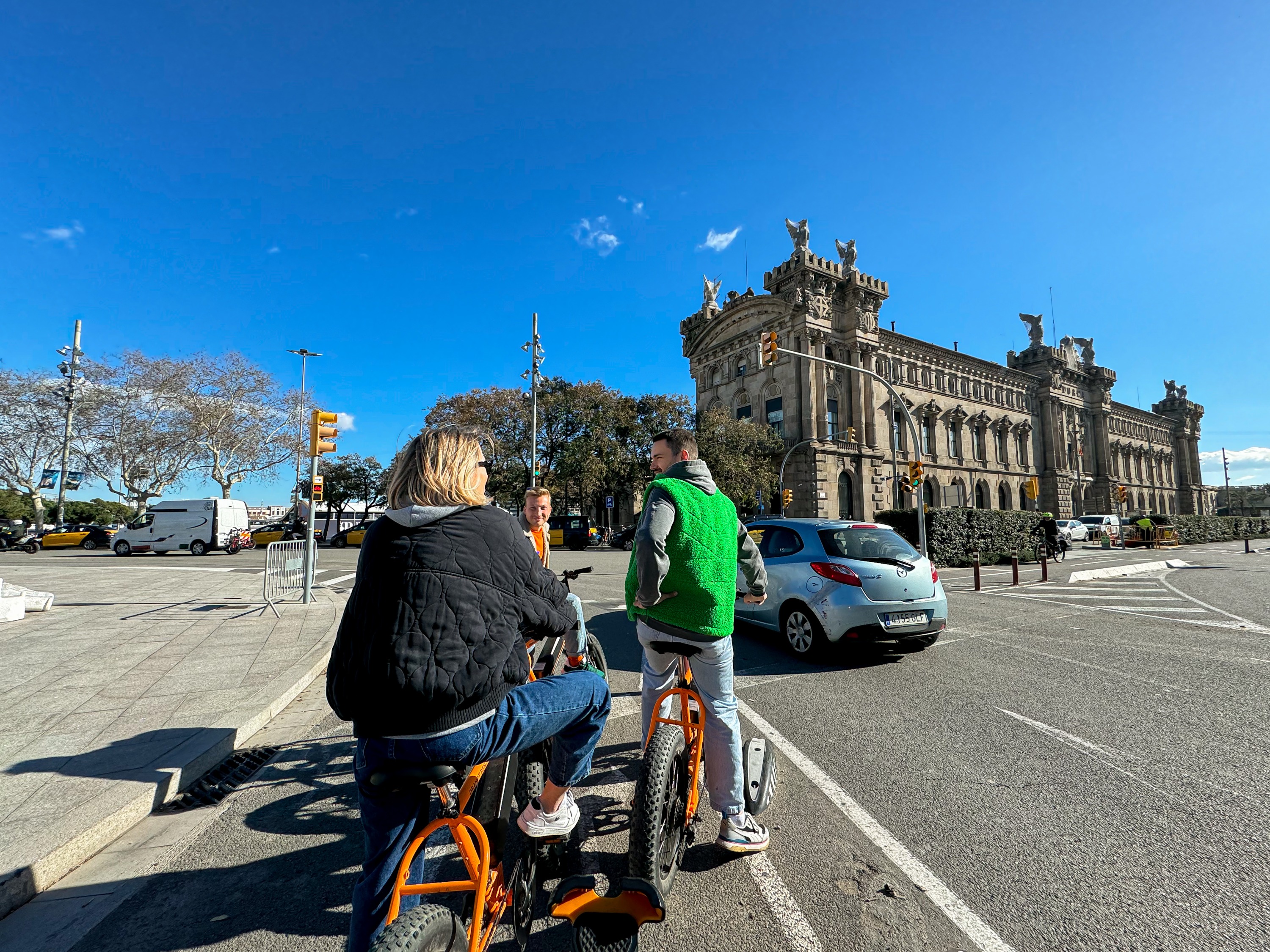 Barcelona: Montjuic E-Bike Tour