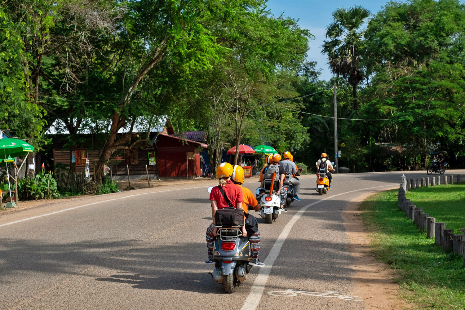 Angkor Sunrise by scooter tour with lunch